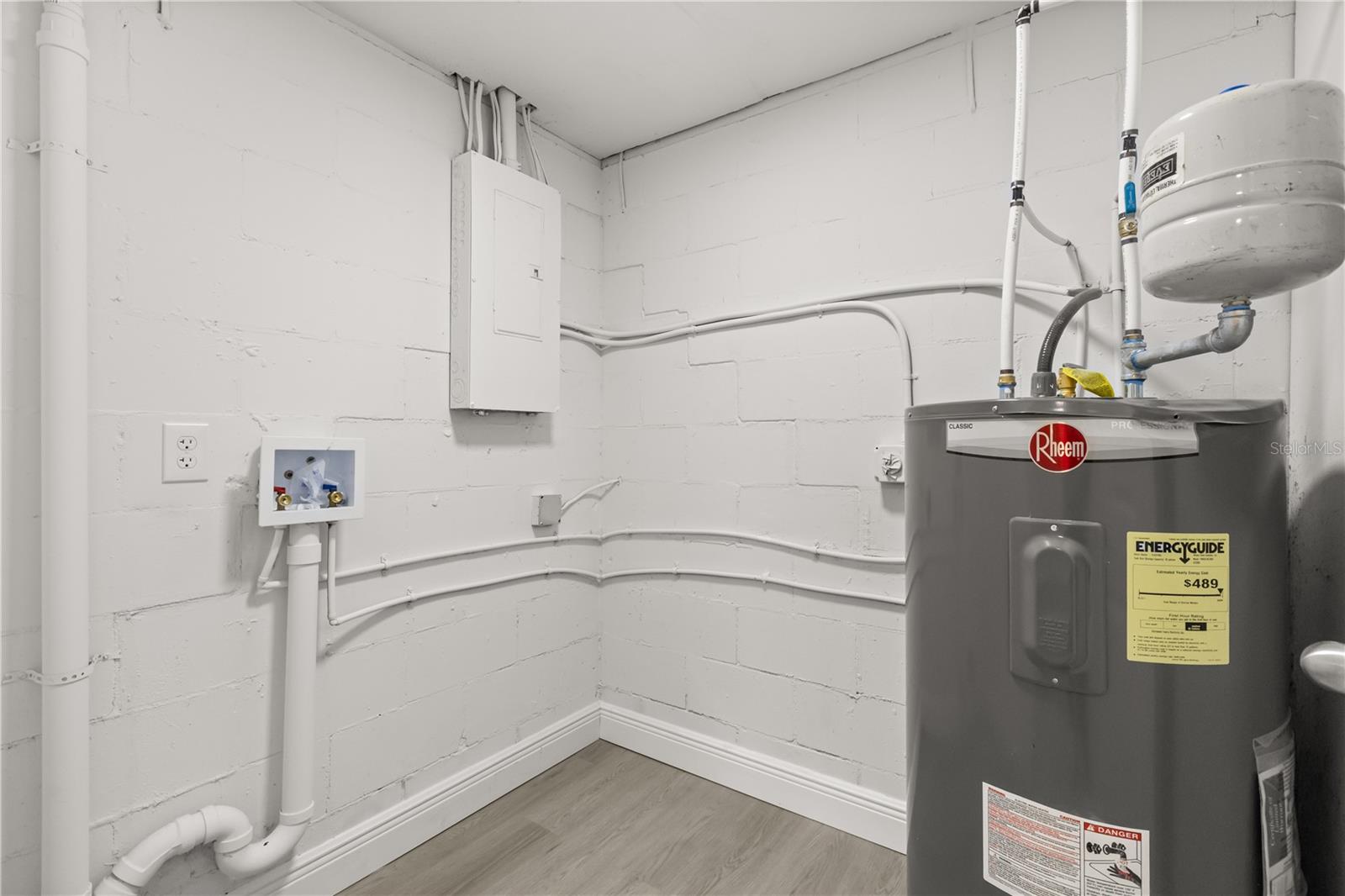 Image 28 of 37 For 1251 23rd Avenue