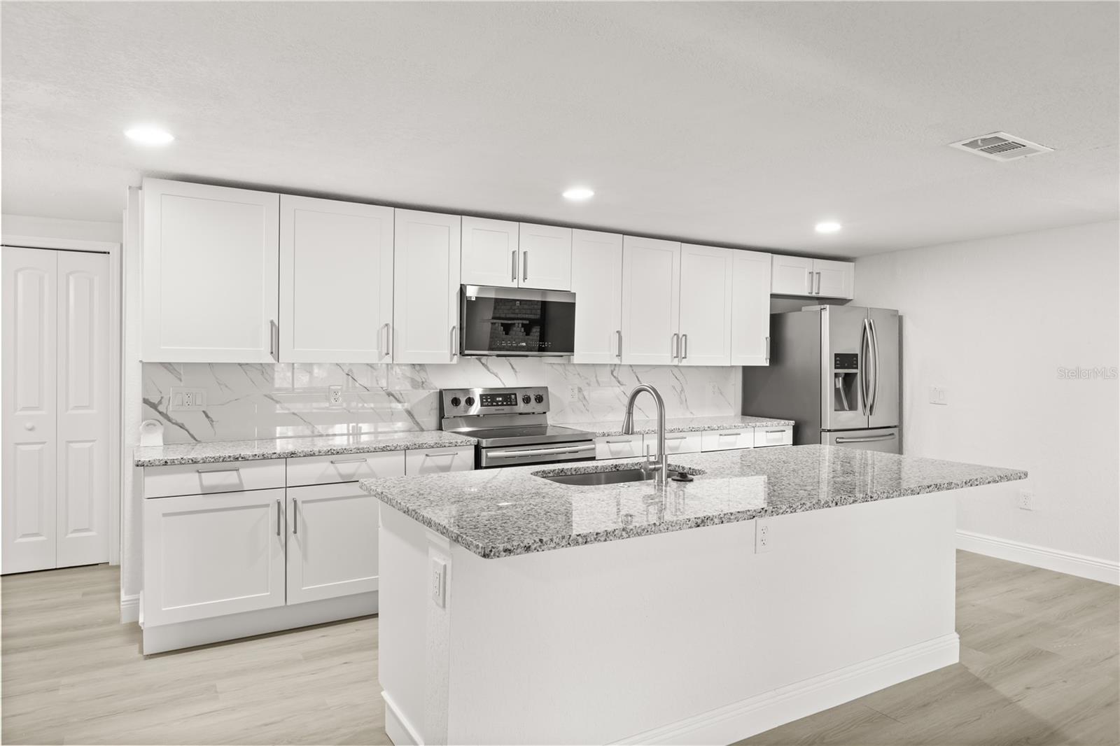 Image 9 of 37 For 1251 23rd Avenue