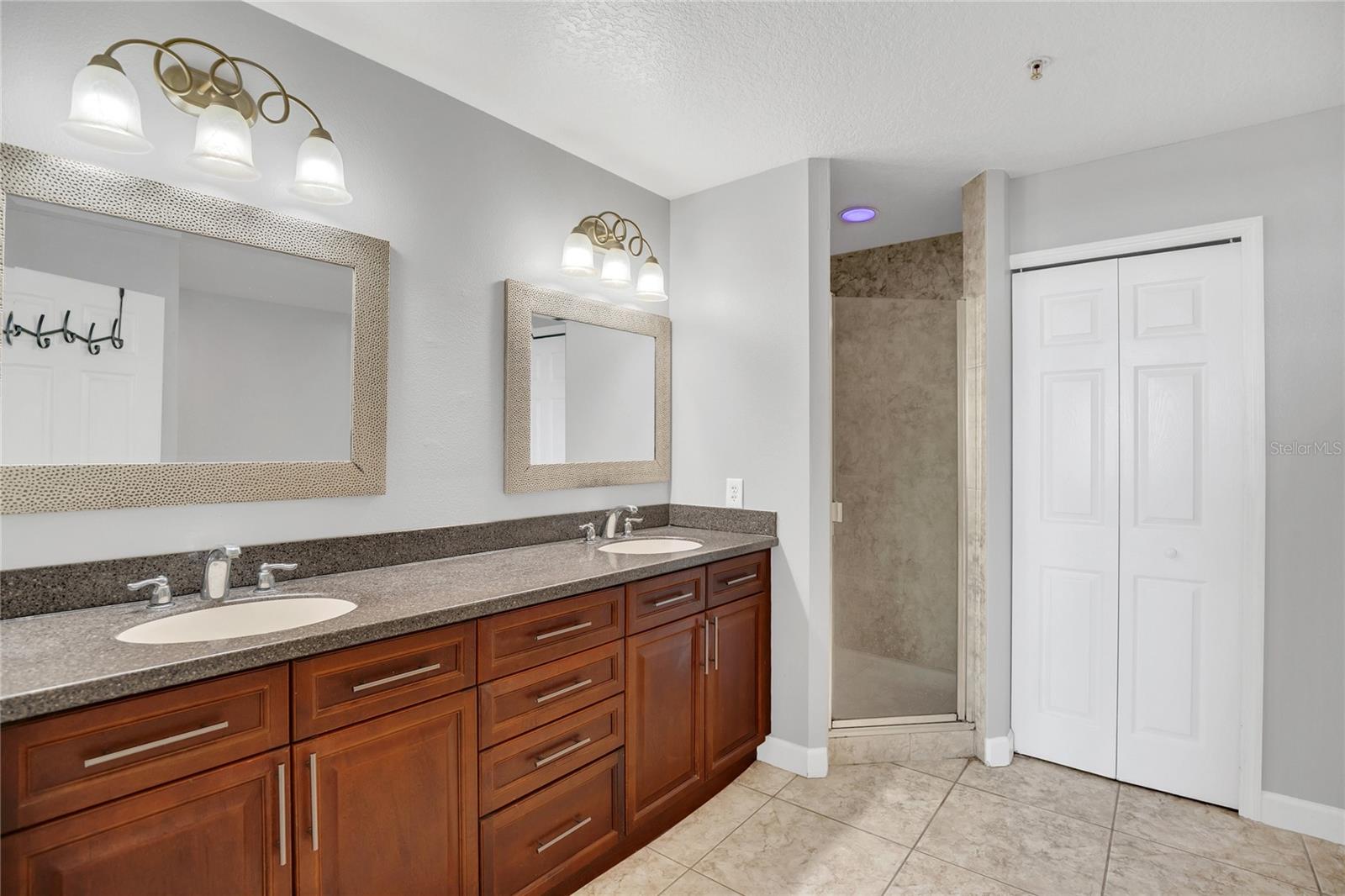 Image 16 of 43 For 6336 Buford Street 405