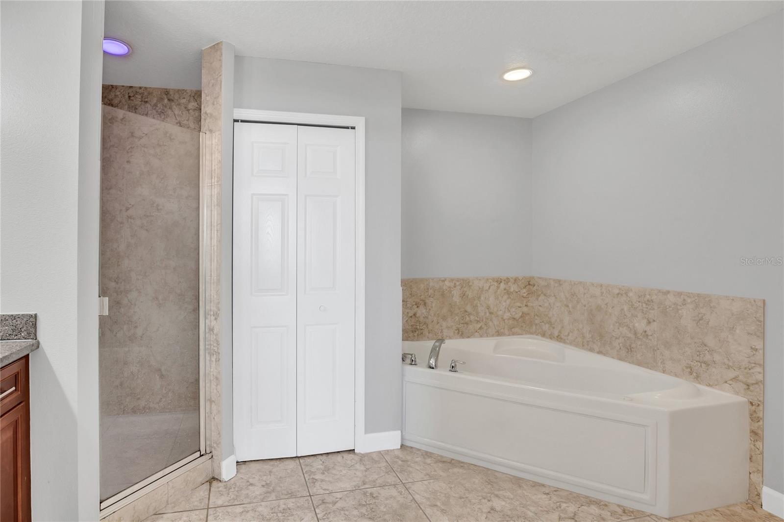 Image 17 of 43 For 6336 Buford Street 405