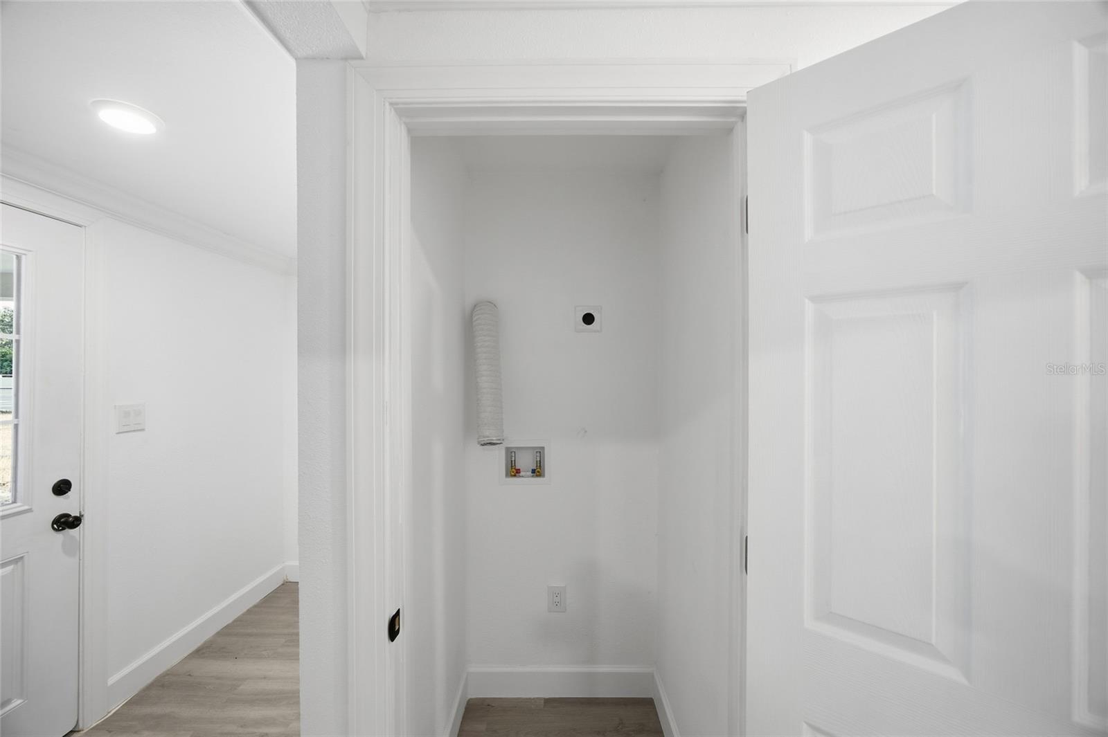 Image 16 of 24 For 1908 Macomber Avenue