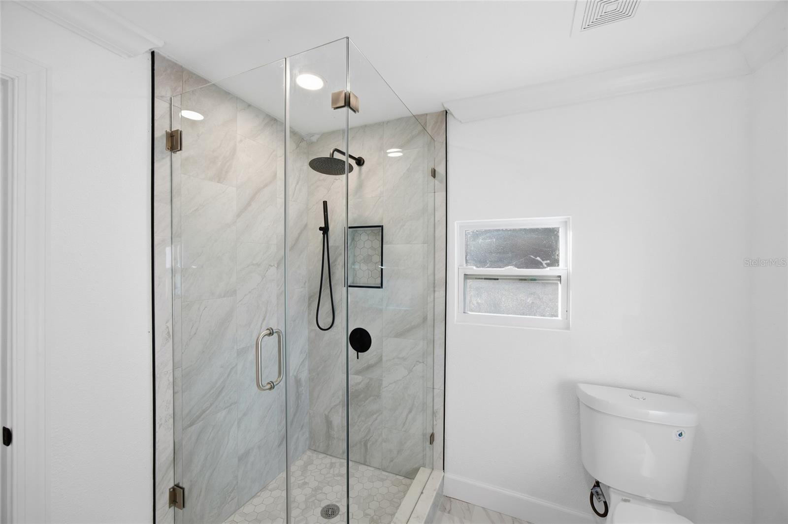 Image 20 of 24 For 1908 Macomber Avenue