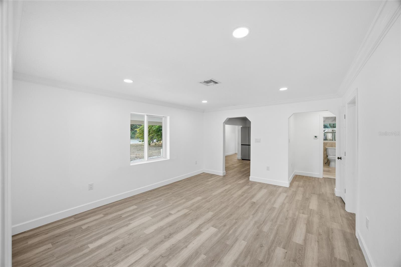 Image 9 of 24 For 1908 Macomber Avenue