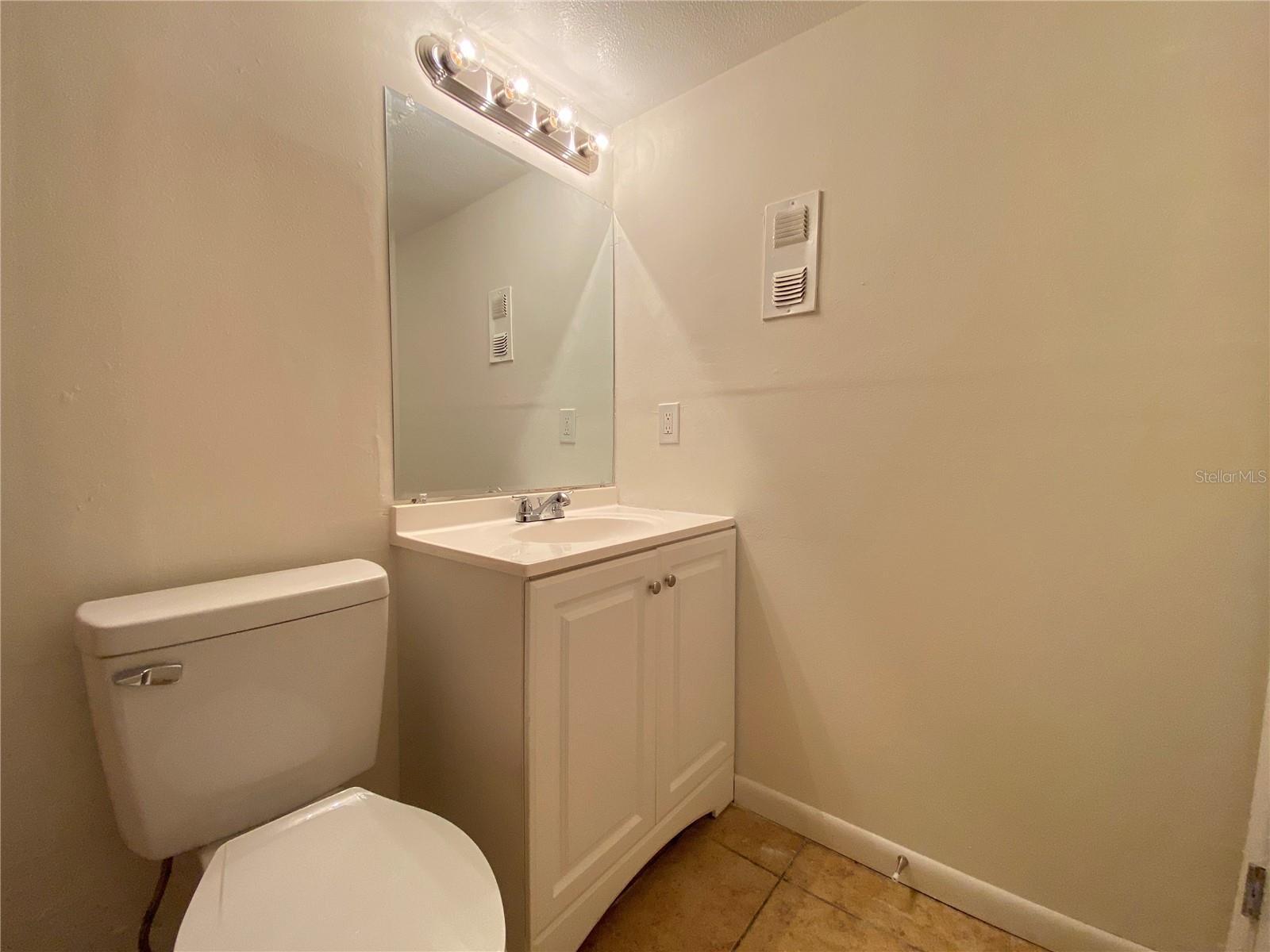 Image 12 of 17 For 5230 Davisson Avenue 5230