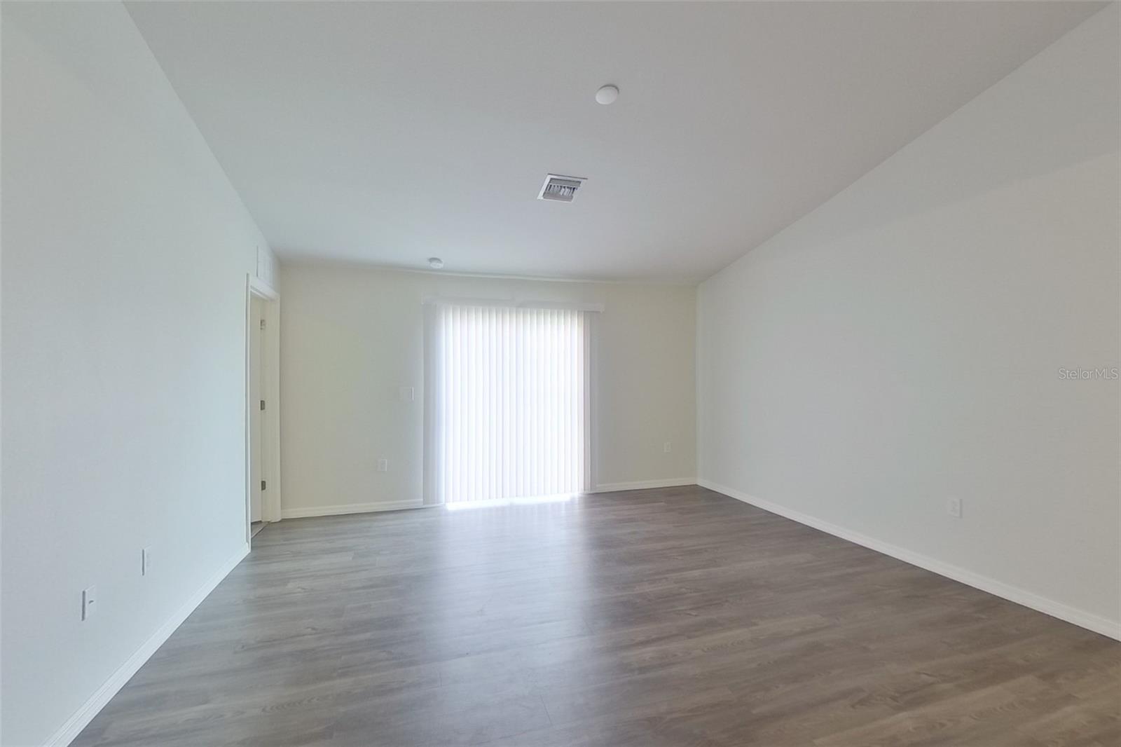 Image 7 of 14 For 18318 Gibraltar Lane