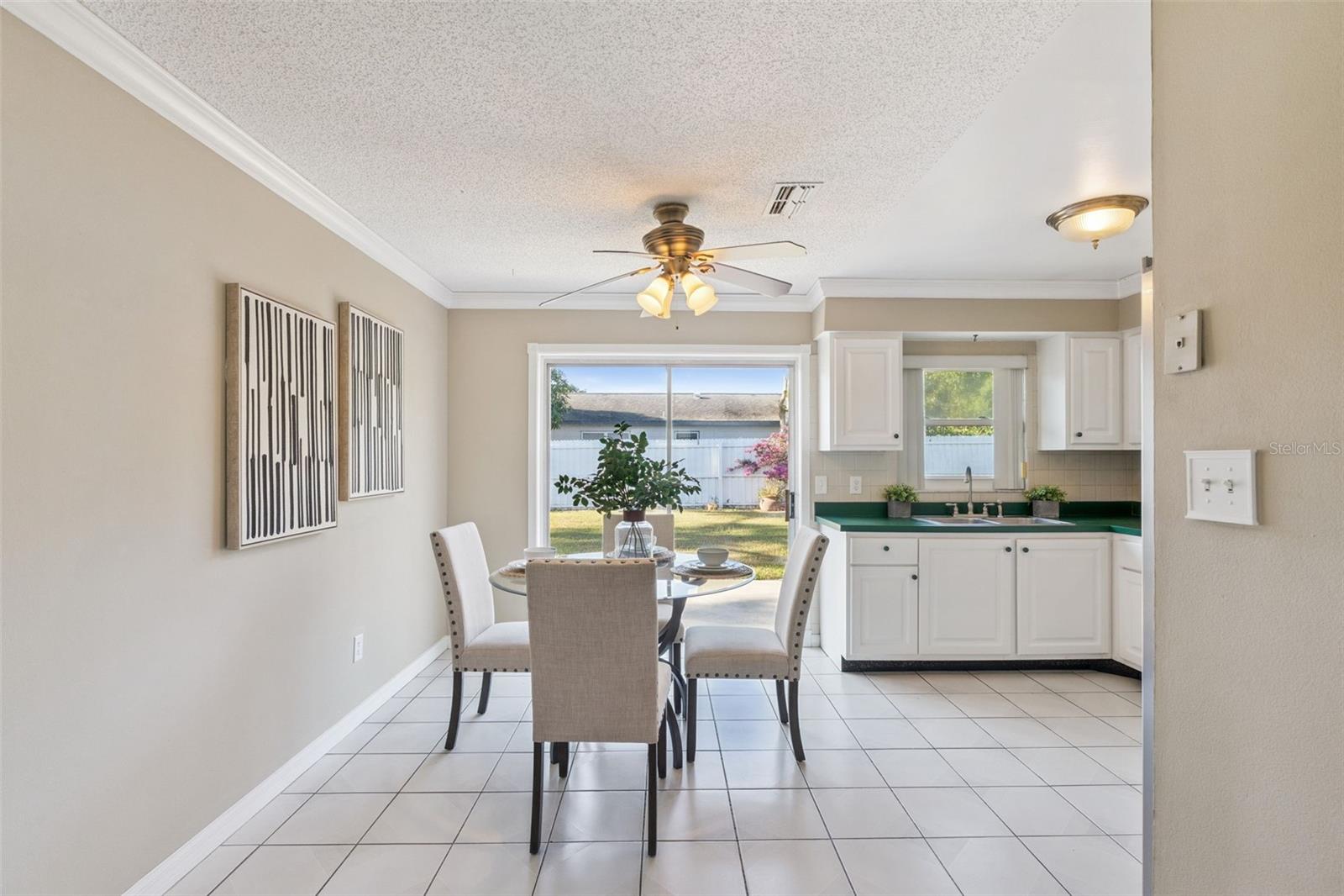 Image 10 of 23 For 100 Juarez Drive