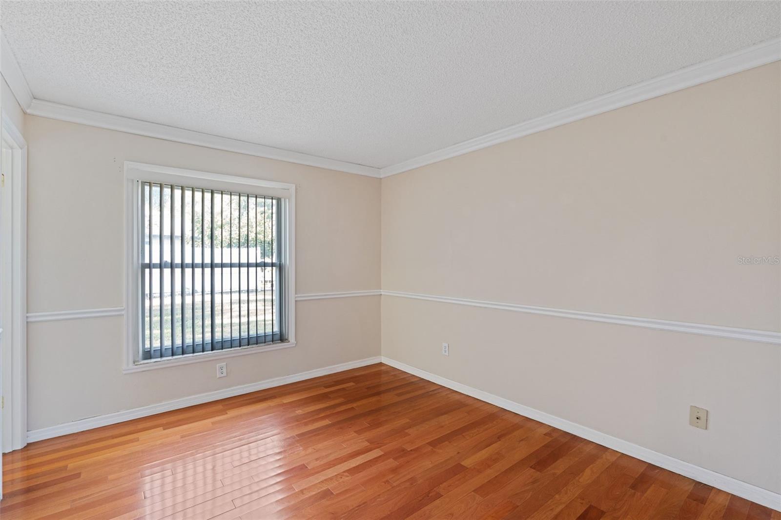 Image 18 of 23 For 100 Juarez Drive