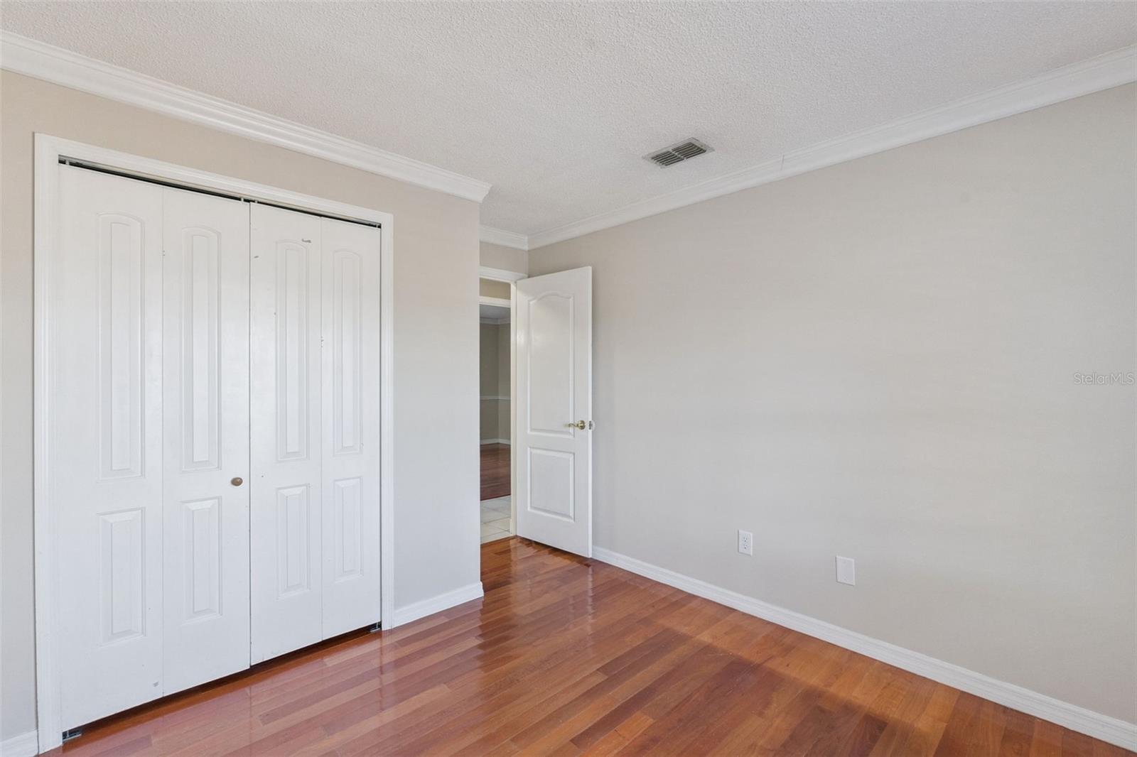 Image 19 of 23 For 100 Juarez Drive