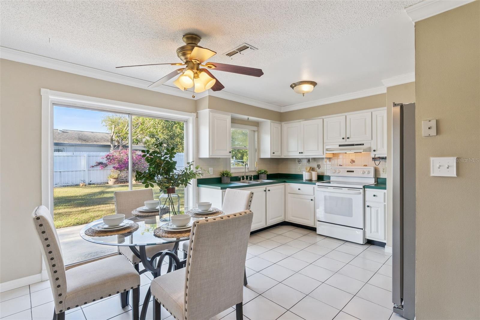 Image 9 of 23 For 100 Juarez Drive