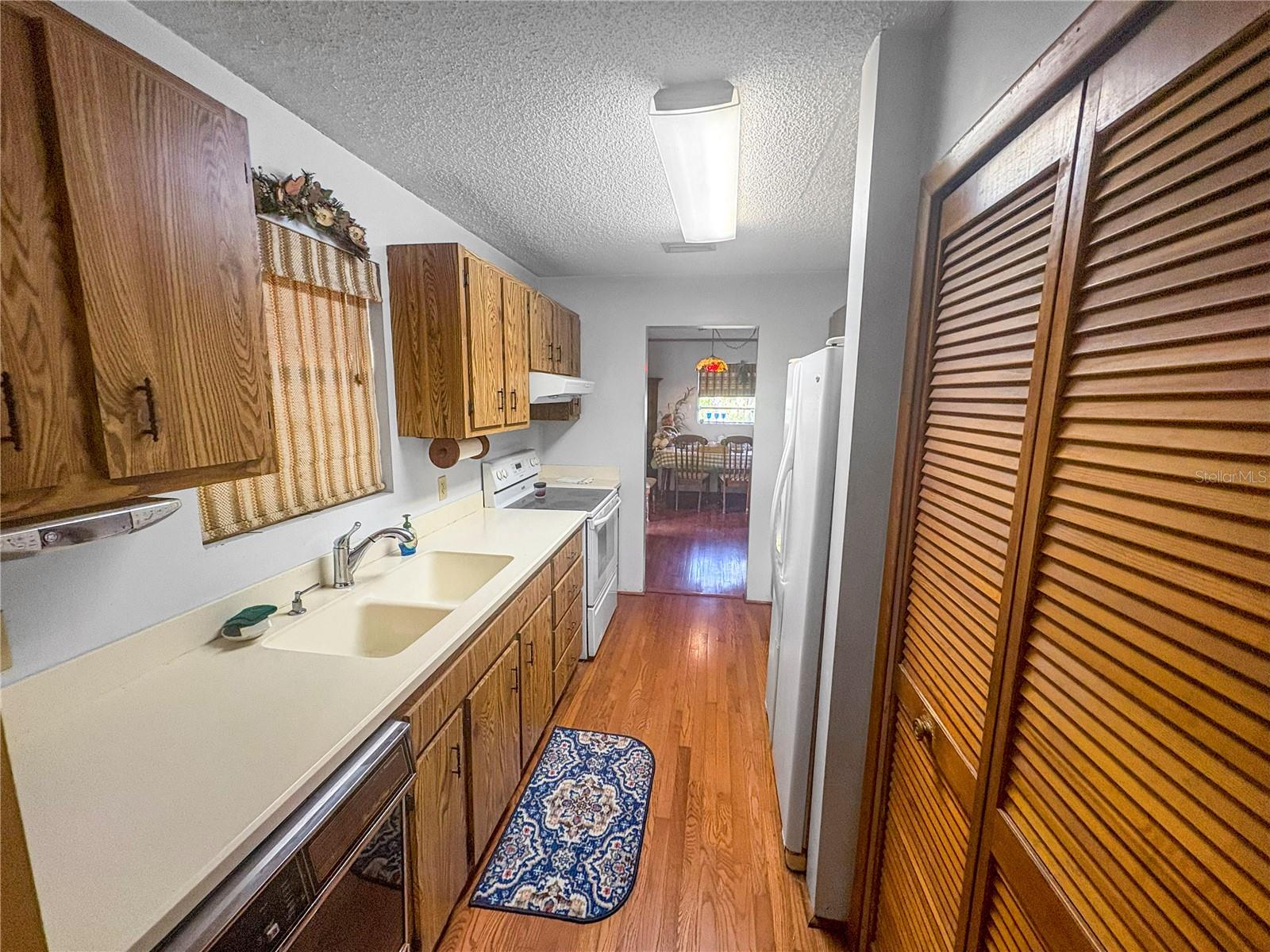 Image 10 of 14 For 5237 Moore Street