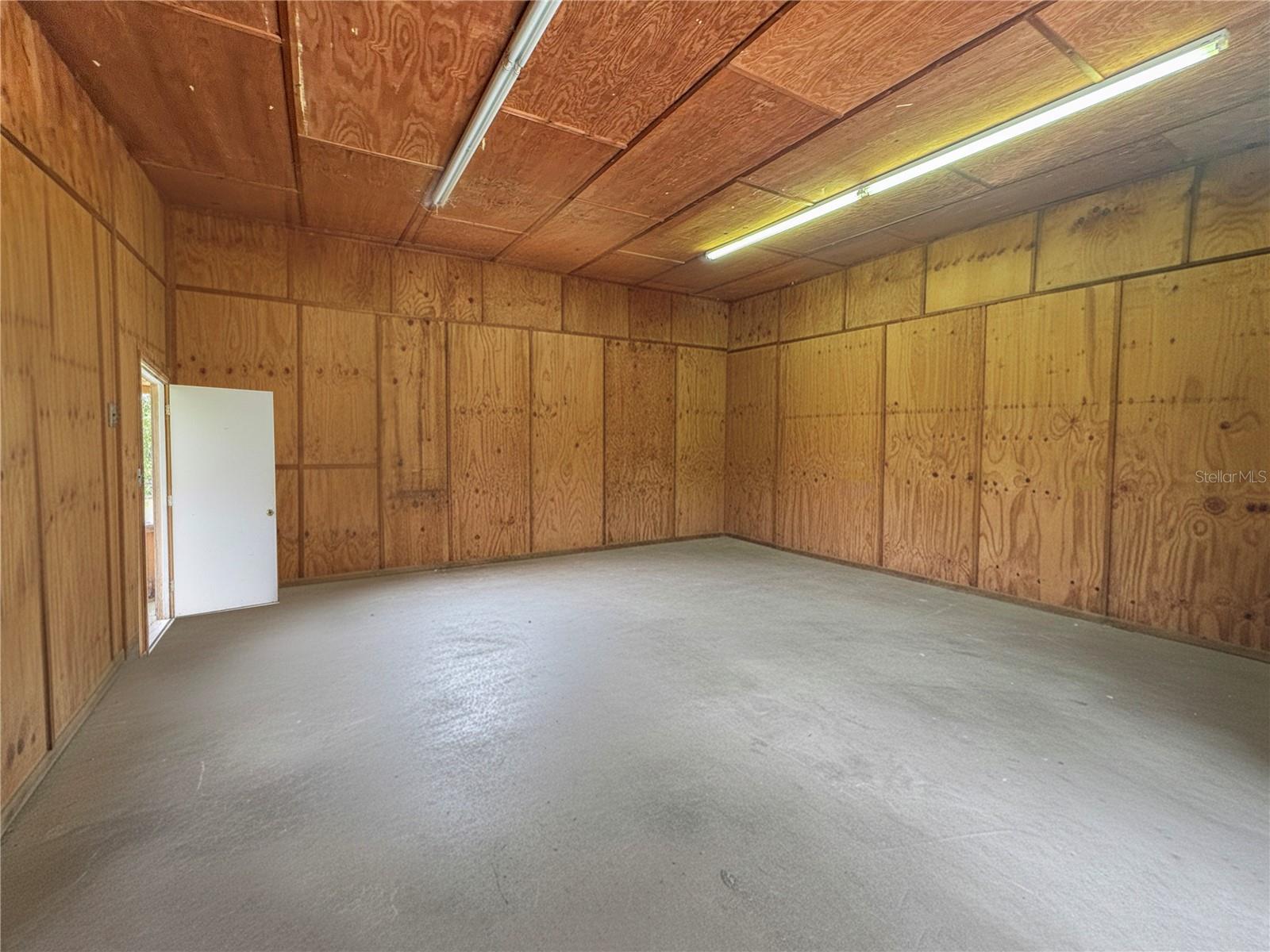 Image 8 of 14 For 5237 Moore Street