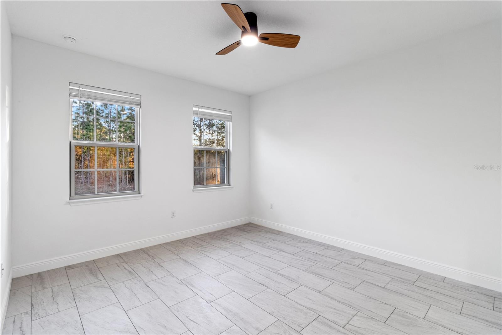 Image 13 of 33 For 1985 Corrine Street