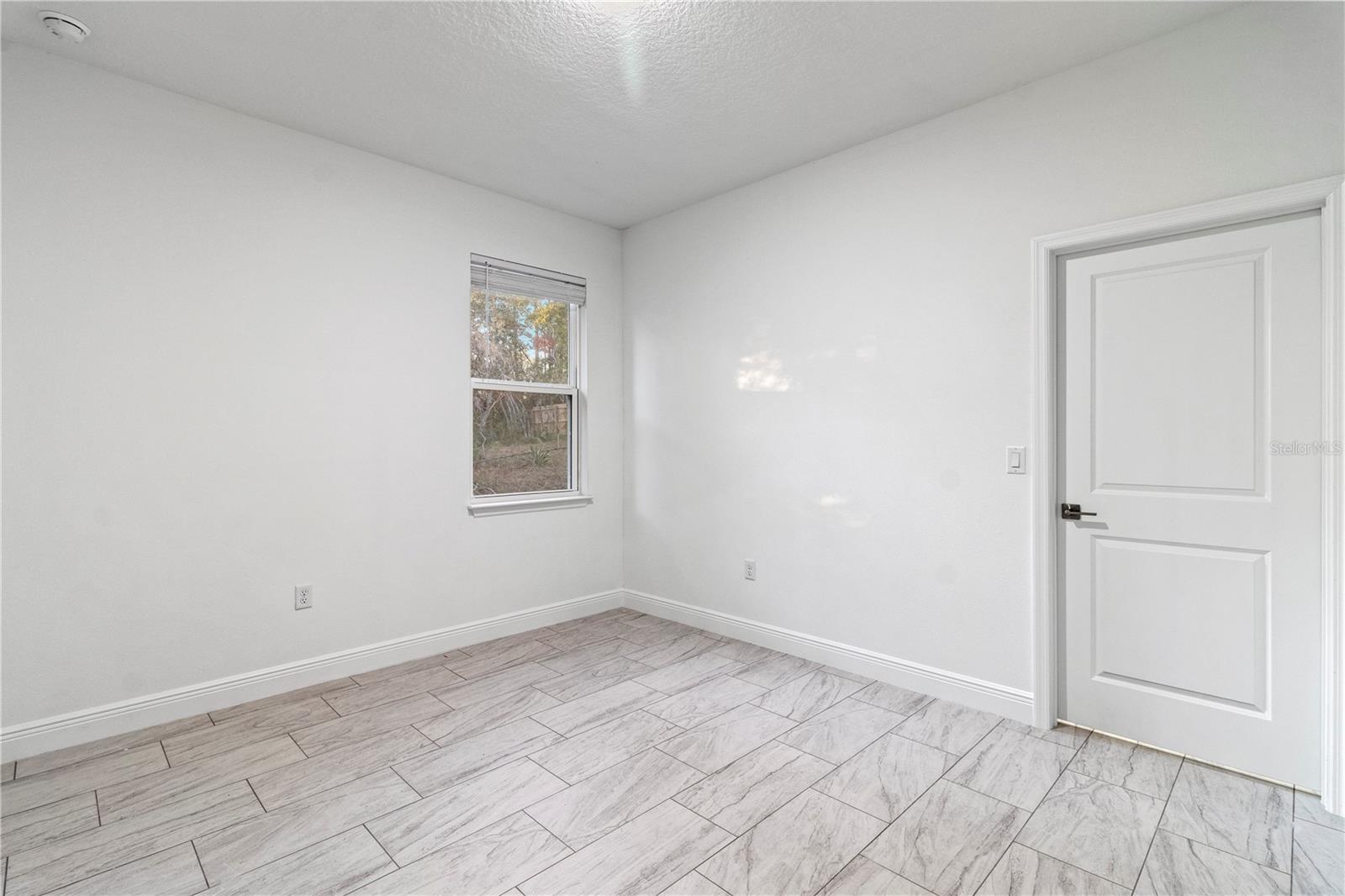 Image 17 of 33 For 1985 Corrine Street