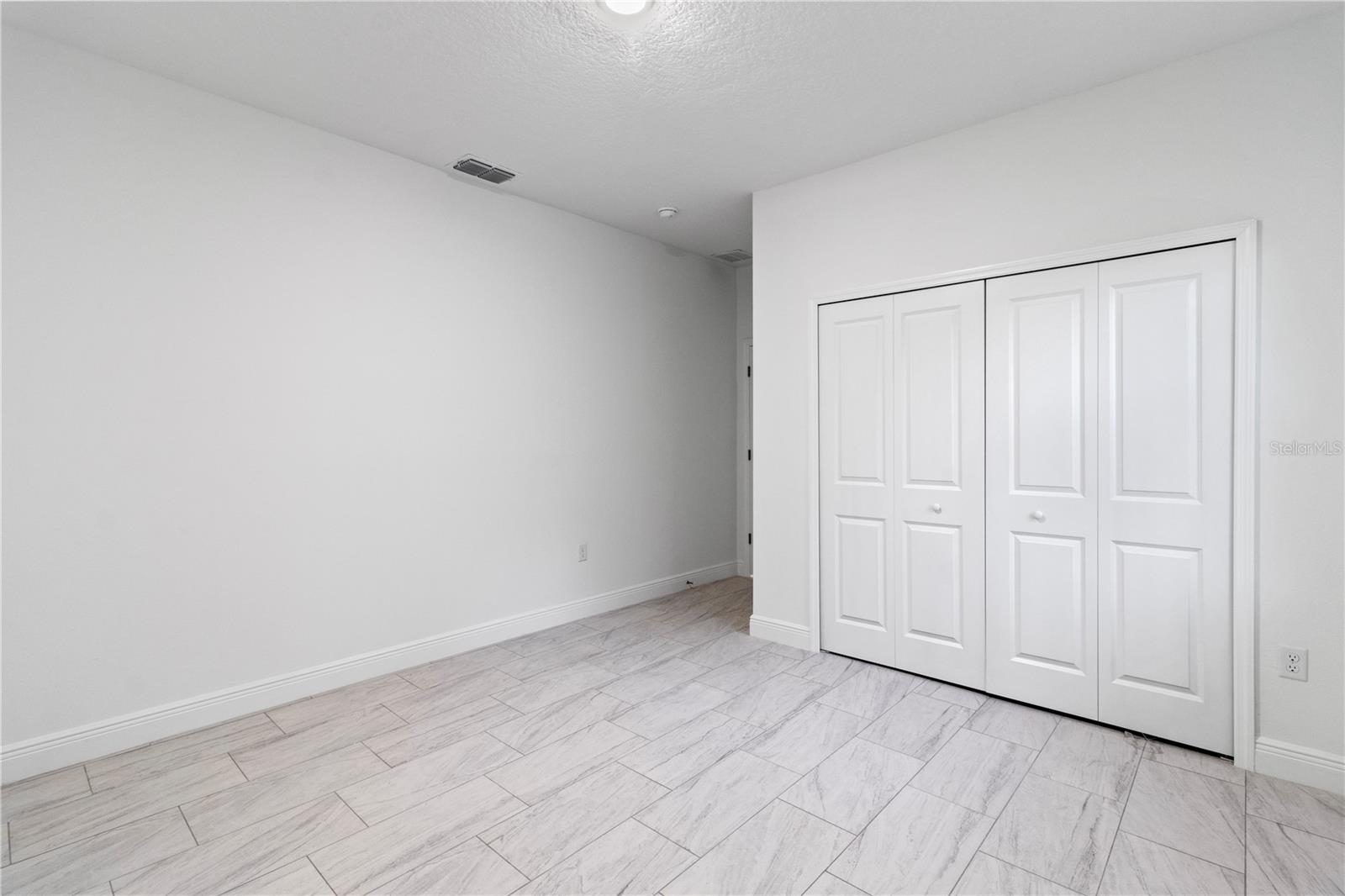 Image 24 of 33 For 1985 Corrine Street