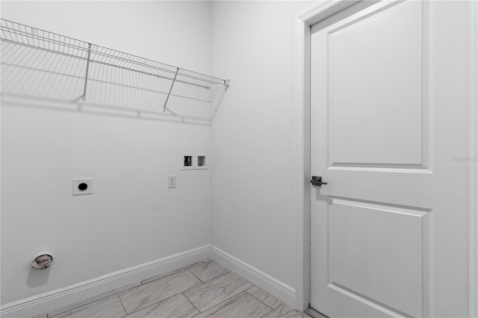 Image 26 of 33 For 1985 Corrine Street