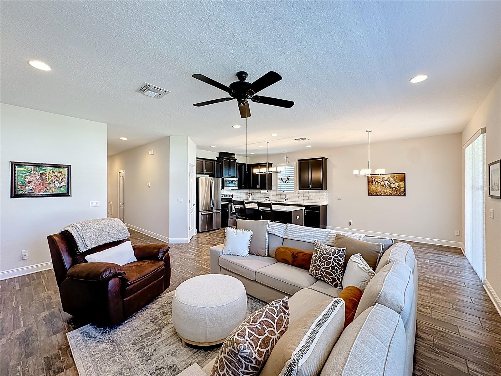 Image 13 of 31 For 3185 Hardwood Hammock Drive