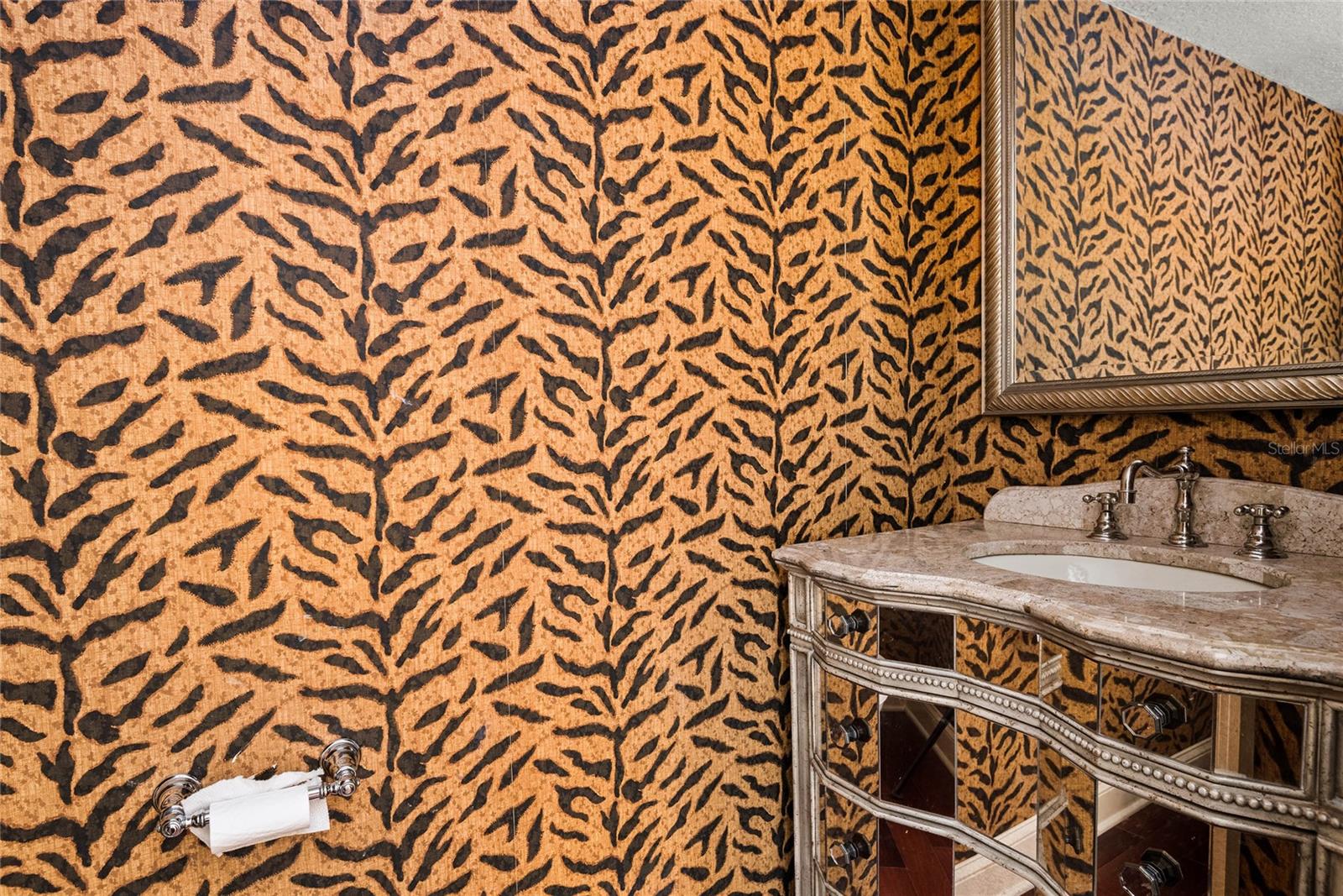 Image 17 of 32 For 1134 Washington Avenue 13