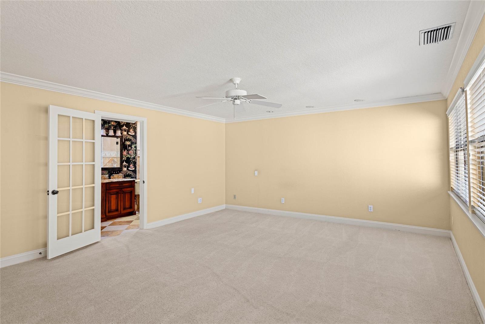 Image 26 of 32 For 1134 Washington Avenue 13