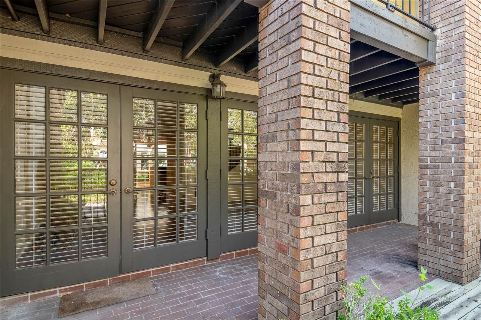 Image 3 of 32 For 1134 Washington Avenue 13