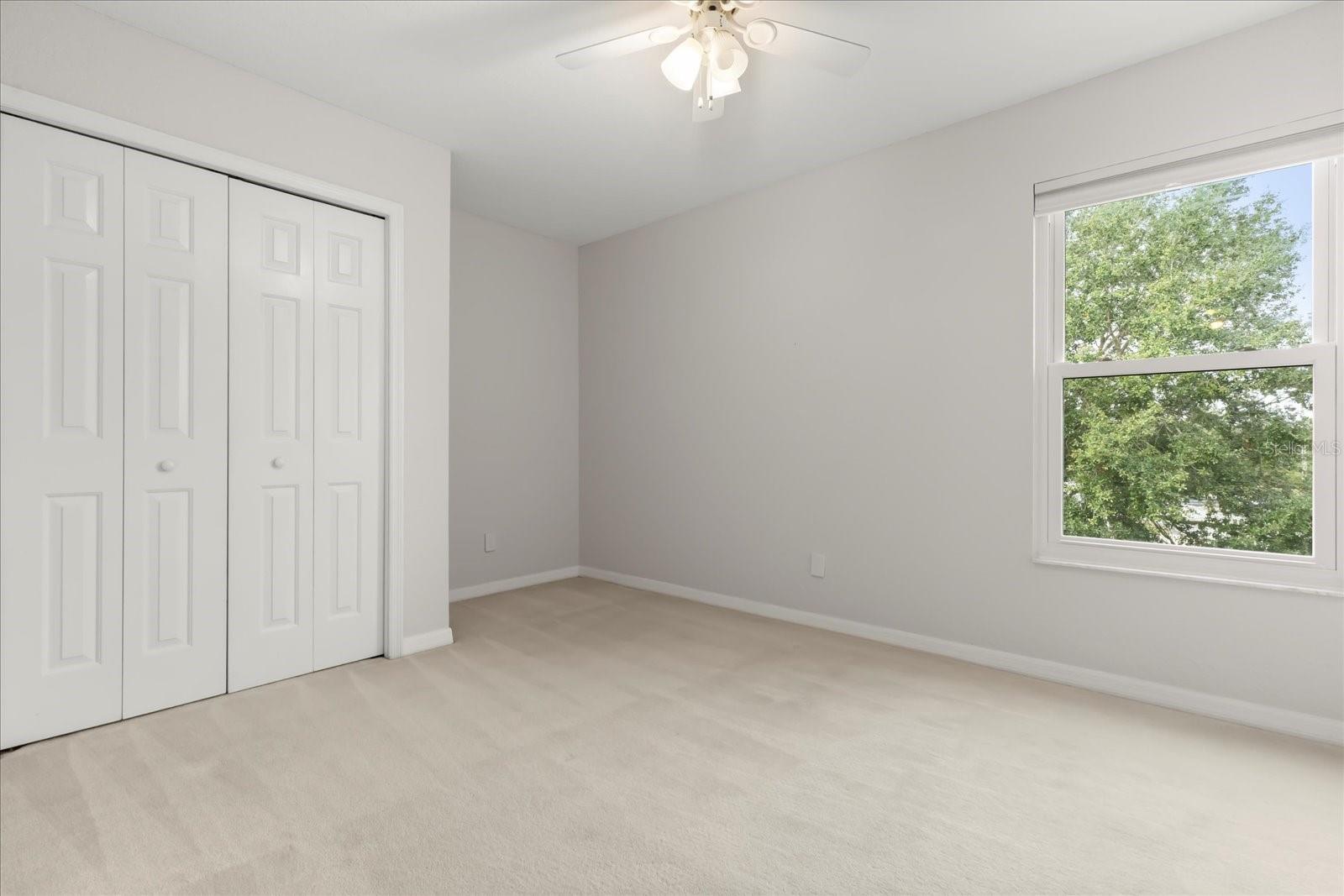 Listing photo id 19 for 9005 Pinebreeze Drive