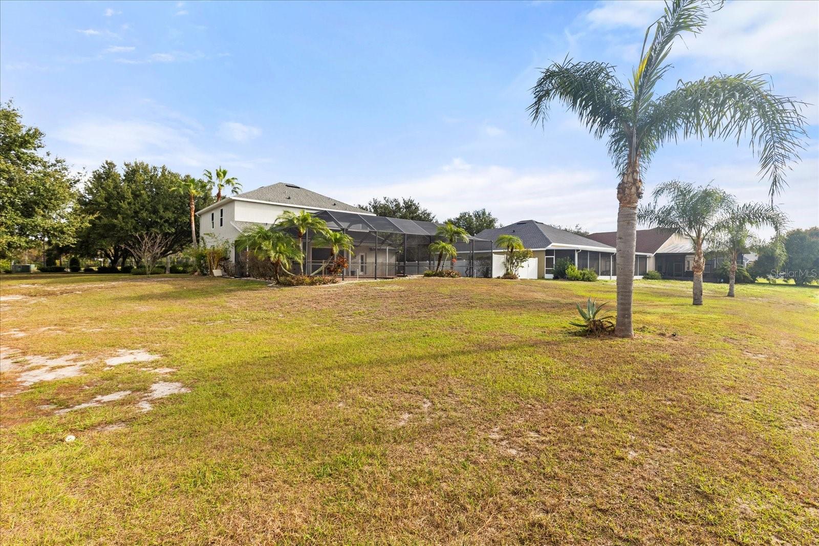 Listing photo id 36 for 9005 Pinebreeze Drive