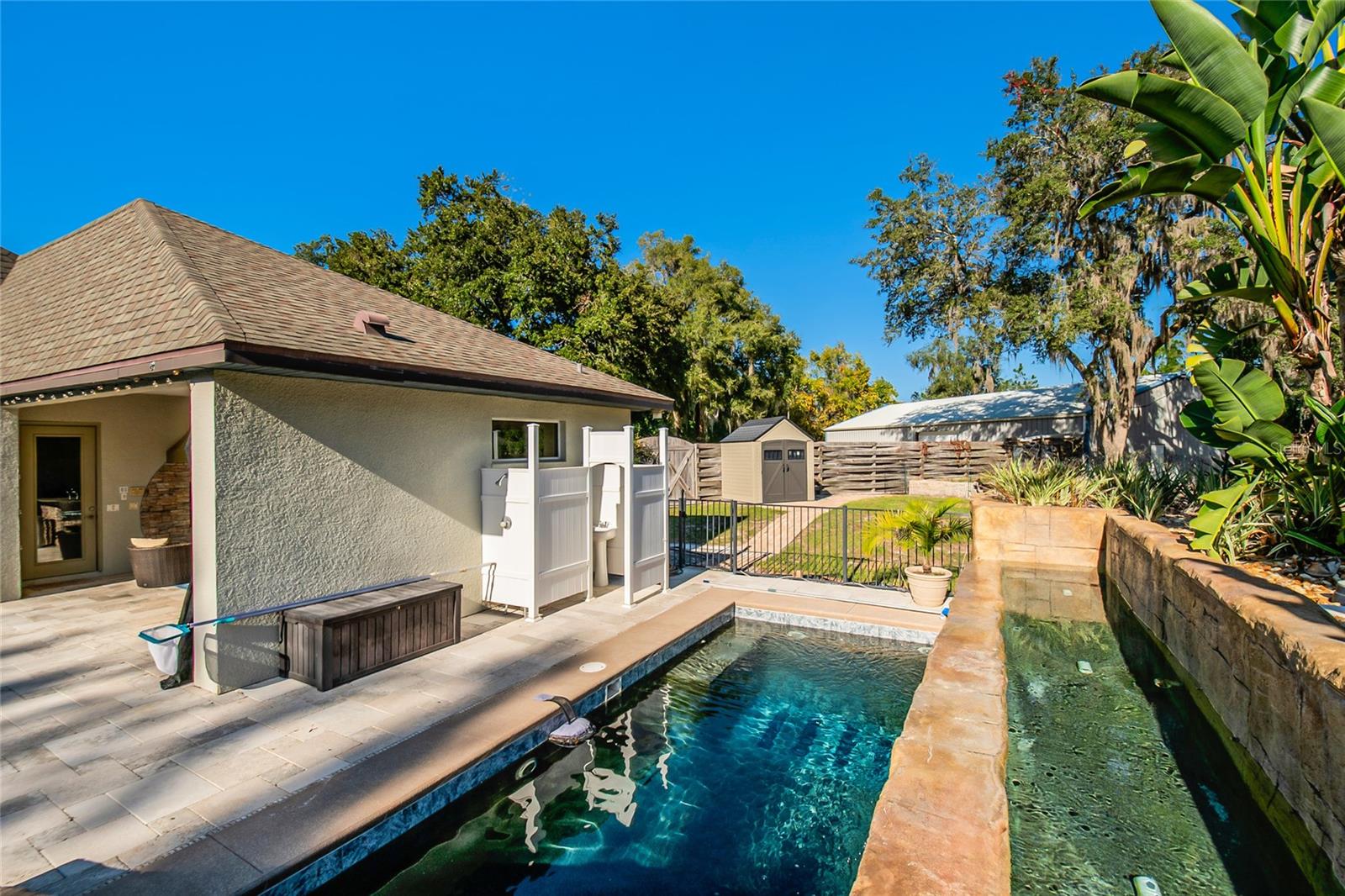 Image 15 of 94 For 183 Mcgregor Road