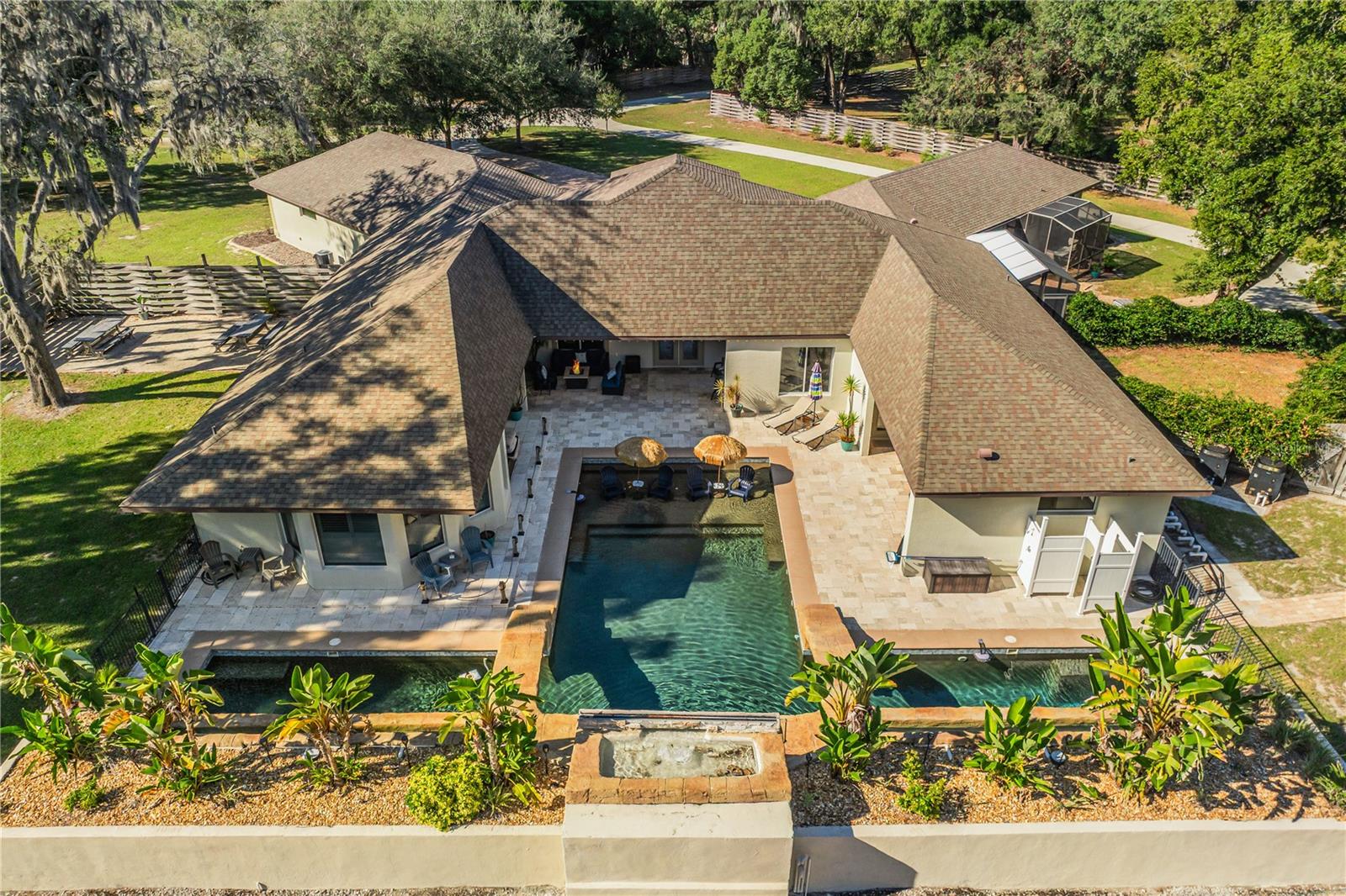 Image 2 of 94 For 183 Mcgregor Road