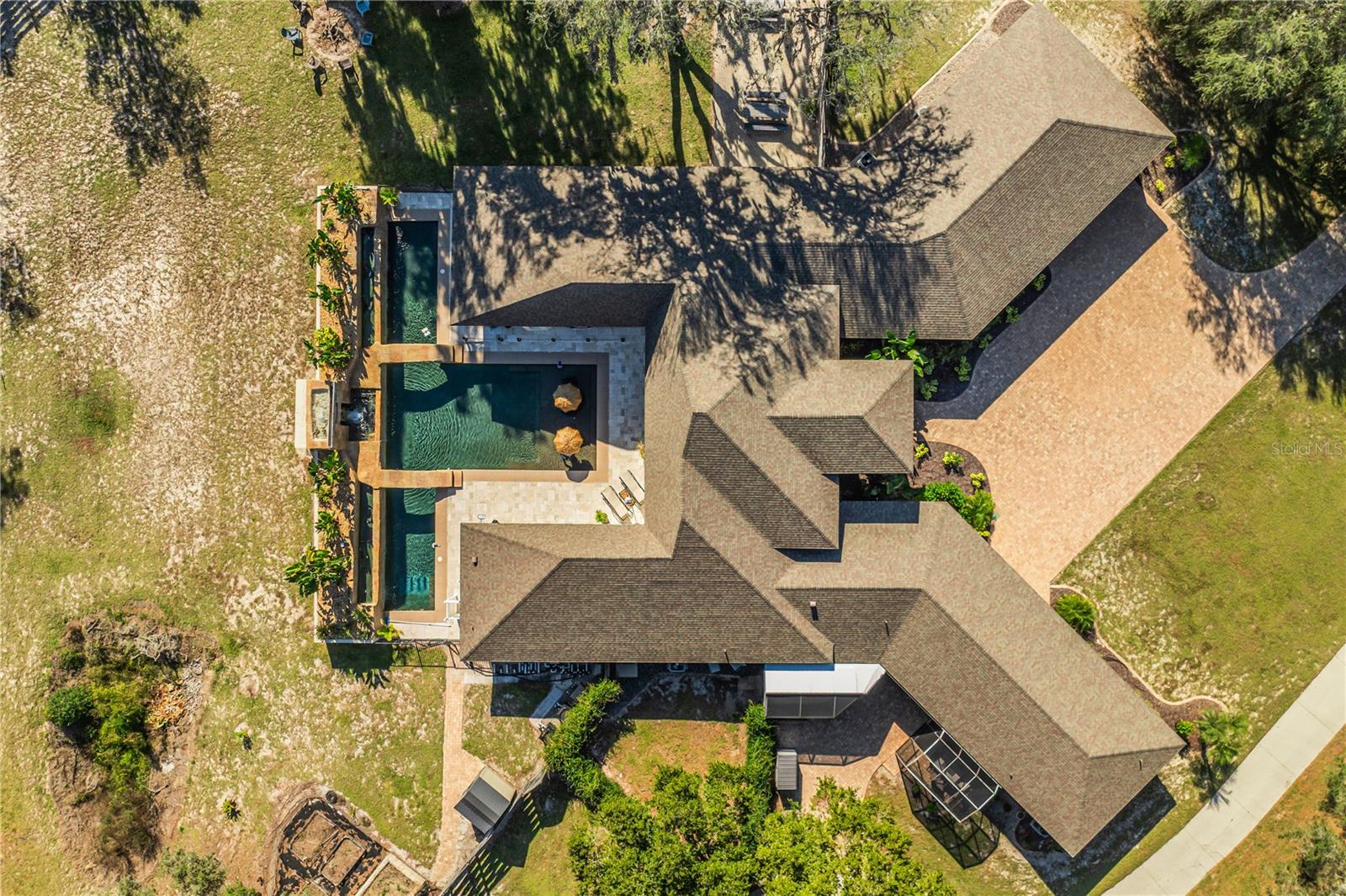 Image 3 of 94 For 183 Mcgregor Road