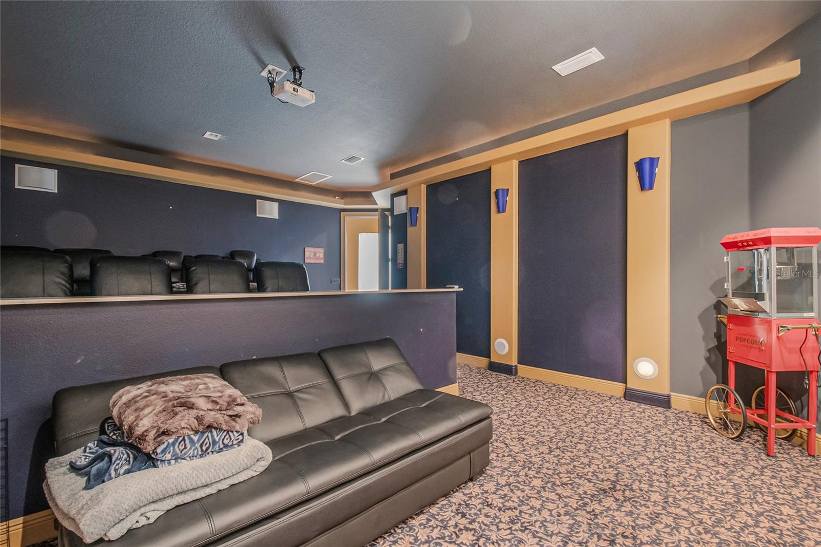 Image 33 of 94 For 183 Mcgregor Road