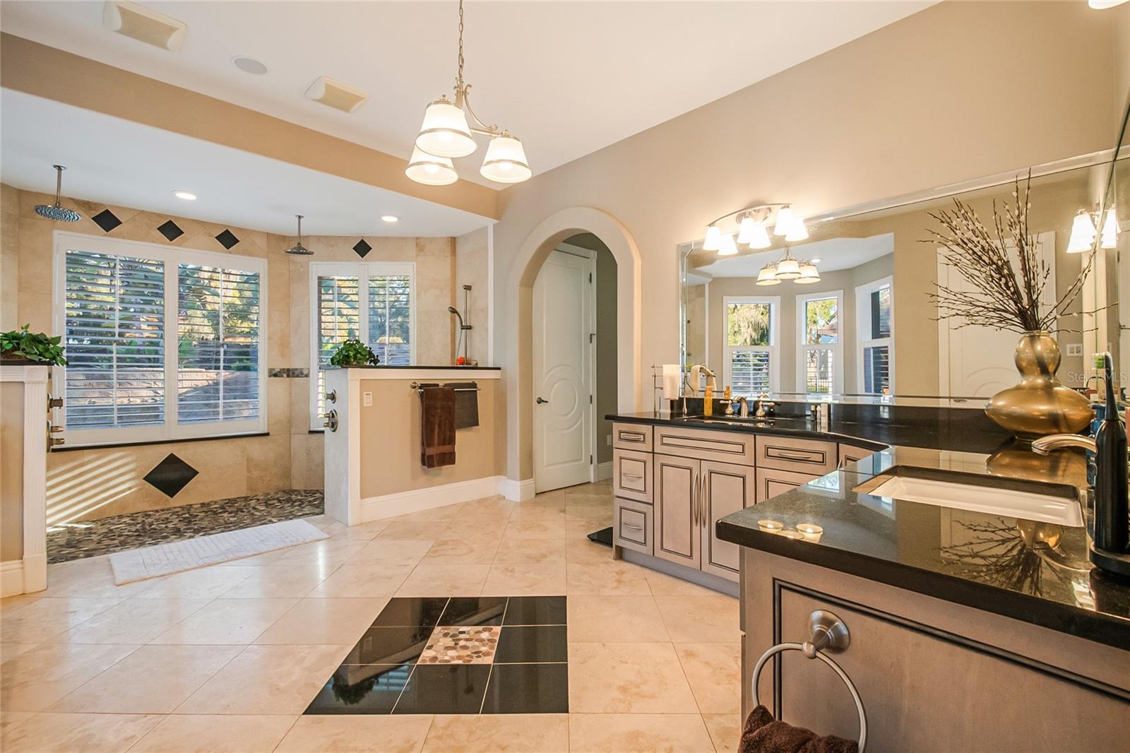 Image 42 of 94 For 183 Mcgregor Road