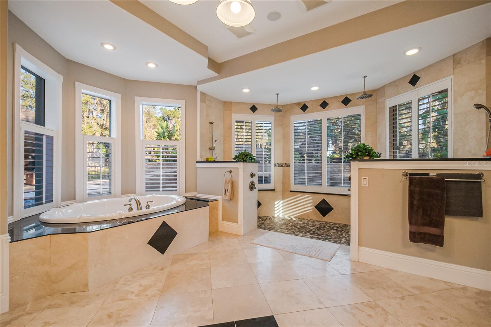 Image 43 of 94 For 183 Mcgregor Road