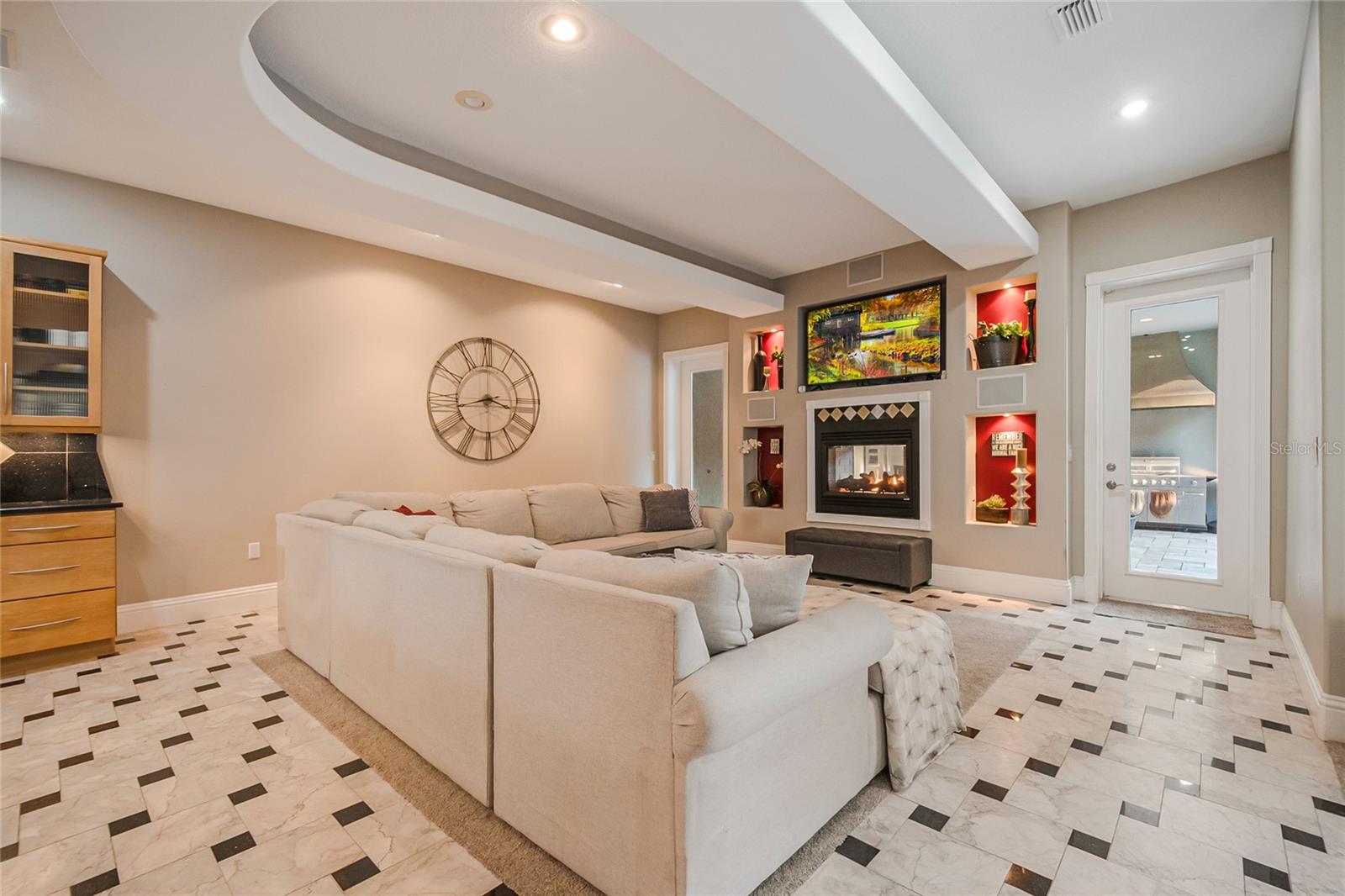 Image 55 of 94 For 183 Mcgregor Road