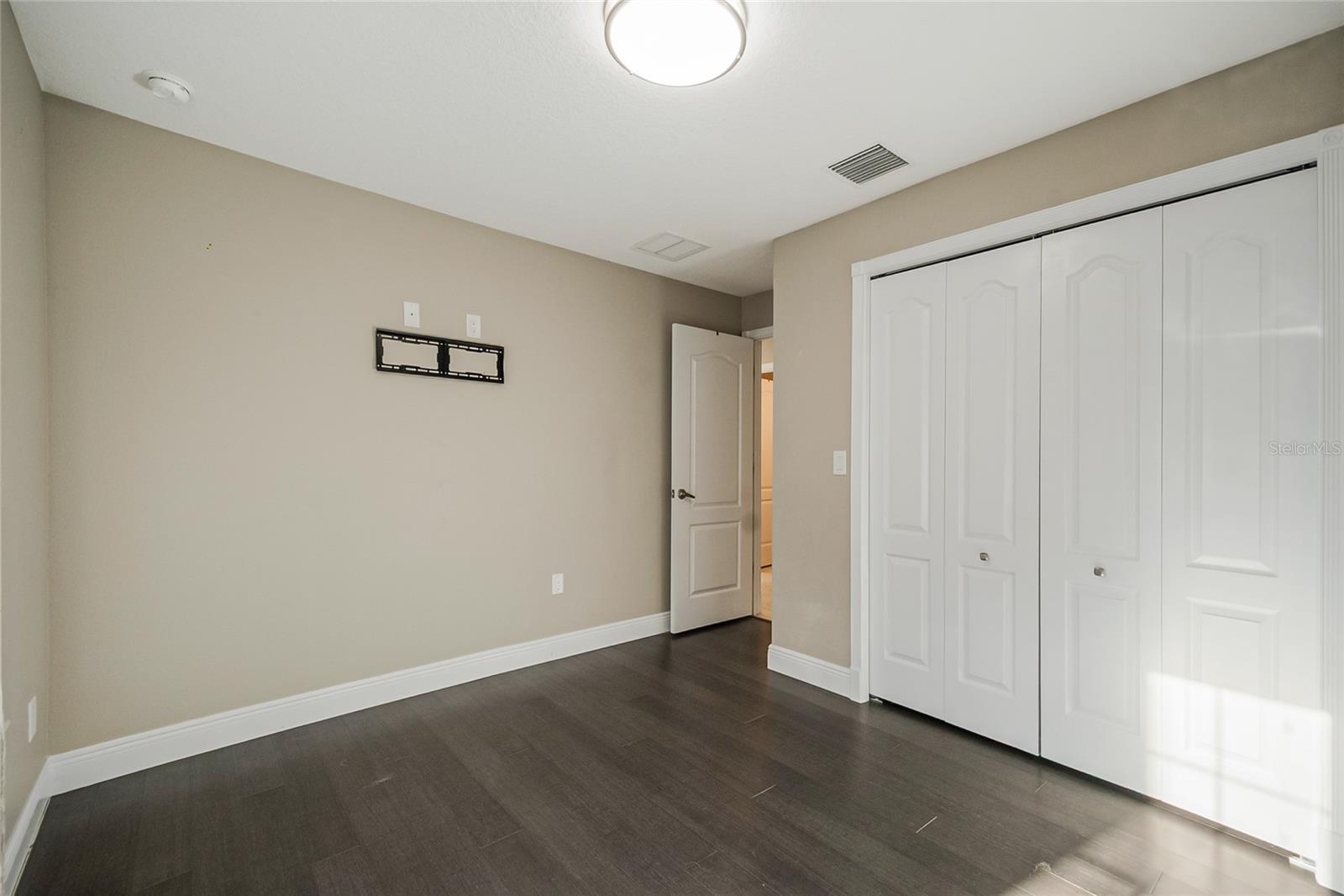 Image 65 of 94 For 183 Mcgregor Road