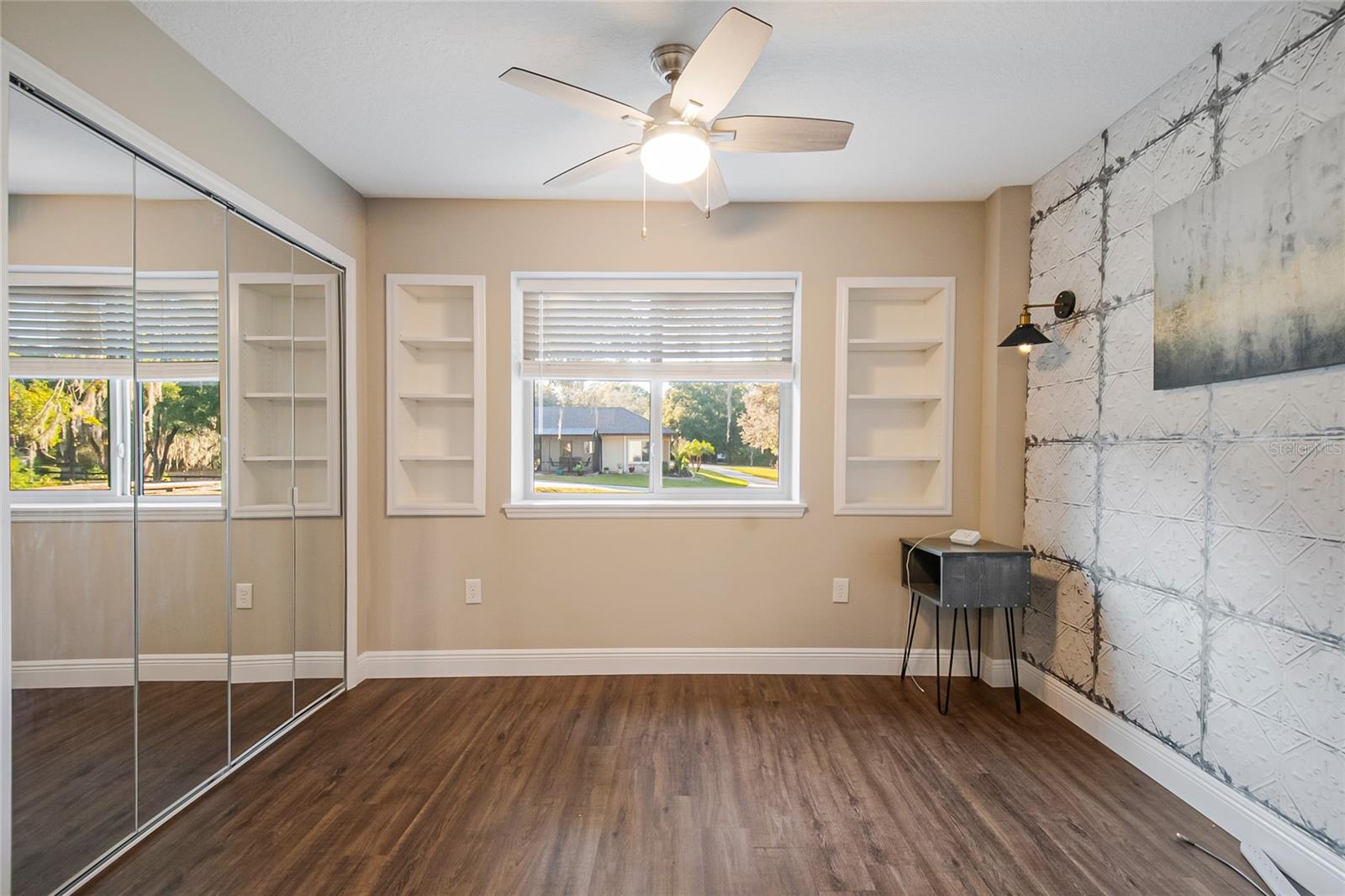 Image 86 of 94 For 183 Mcgregor Road