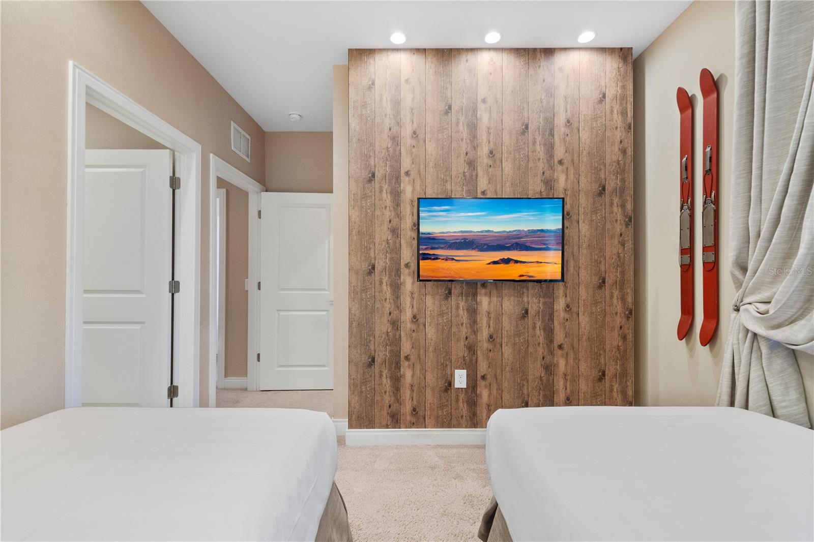 Image 51 of 52 For 7580 Brooklyn Drive