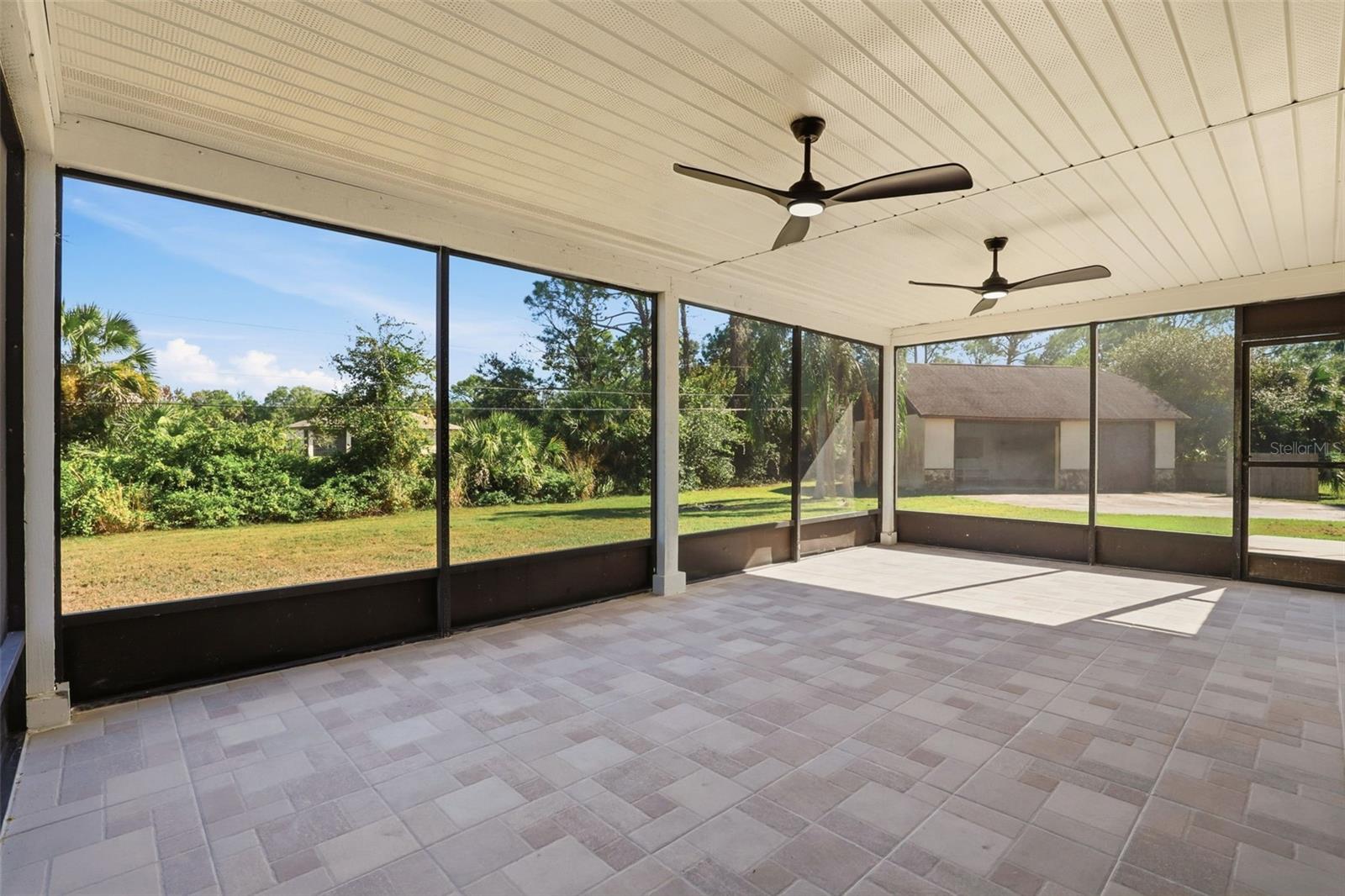 Image 26 of 39 For 4900 Hidden Pine Place