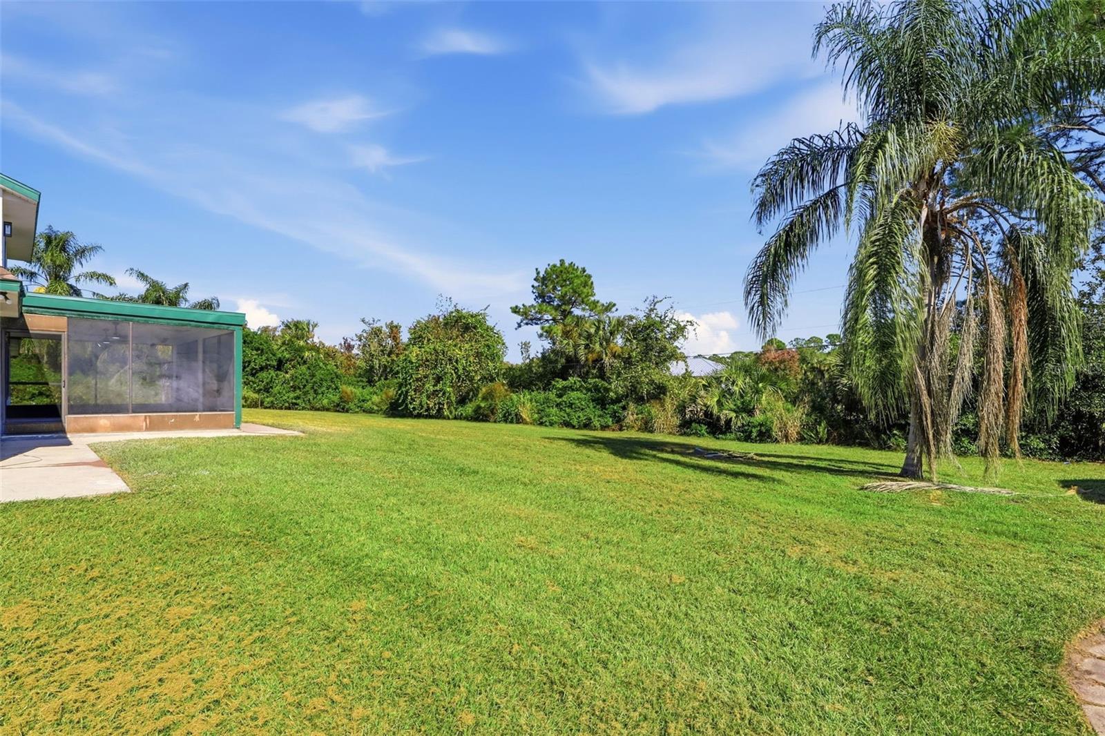 Image 29 of 39 For 4900 Hidden Pine Place