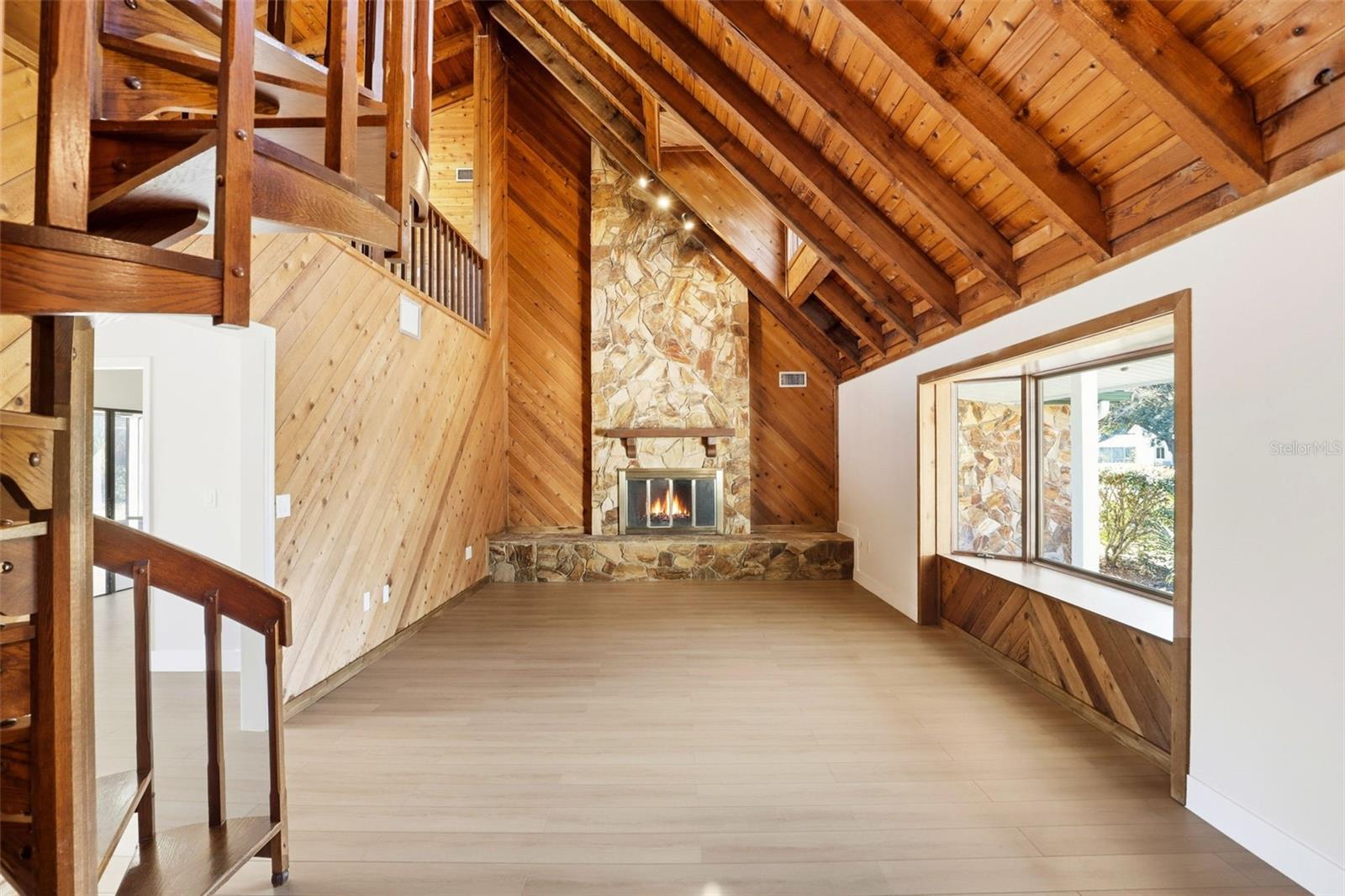 Image 5 of 39 For 4900 Hidden Pine Place