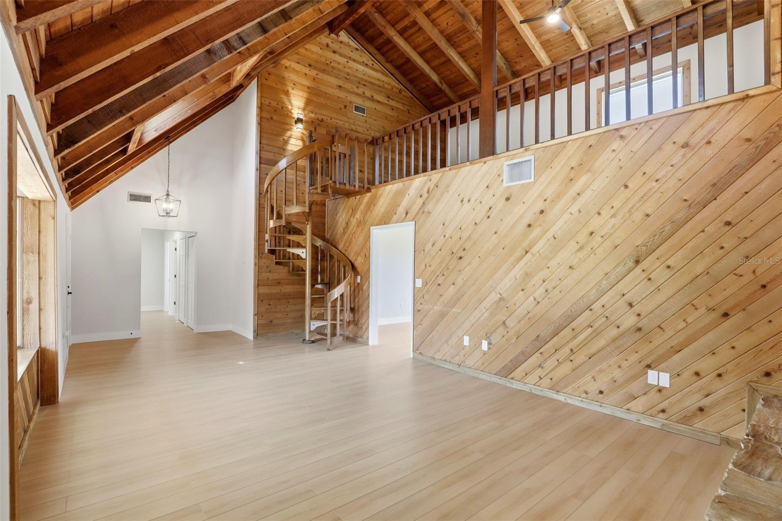 Image 6 of 39 For 4900 Hidden Pine Place