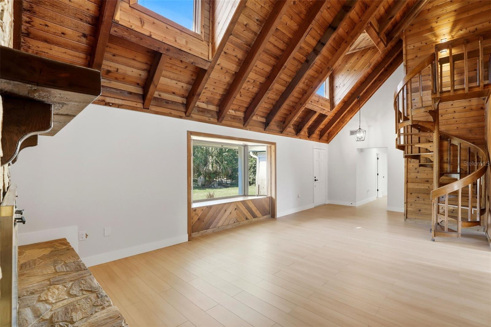 Image 7 of 39 For 4900 Hidden Pine Place