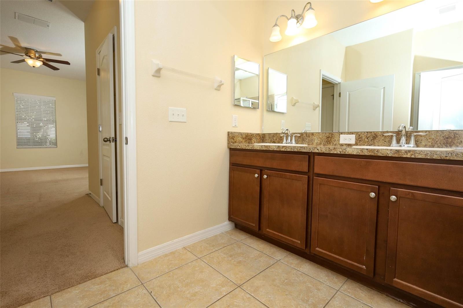 Image 28 of 58 For 1022 Alston Bay Boulevard