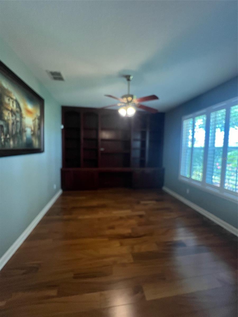 Image 17 of 28 For 7904 Westminster Abbey Boulevard