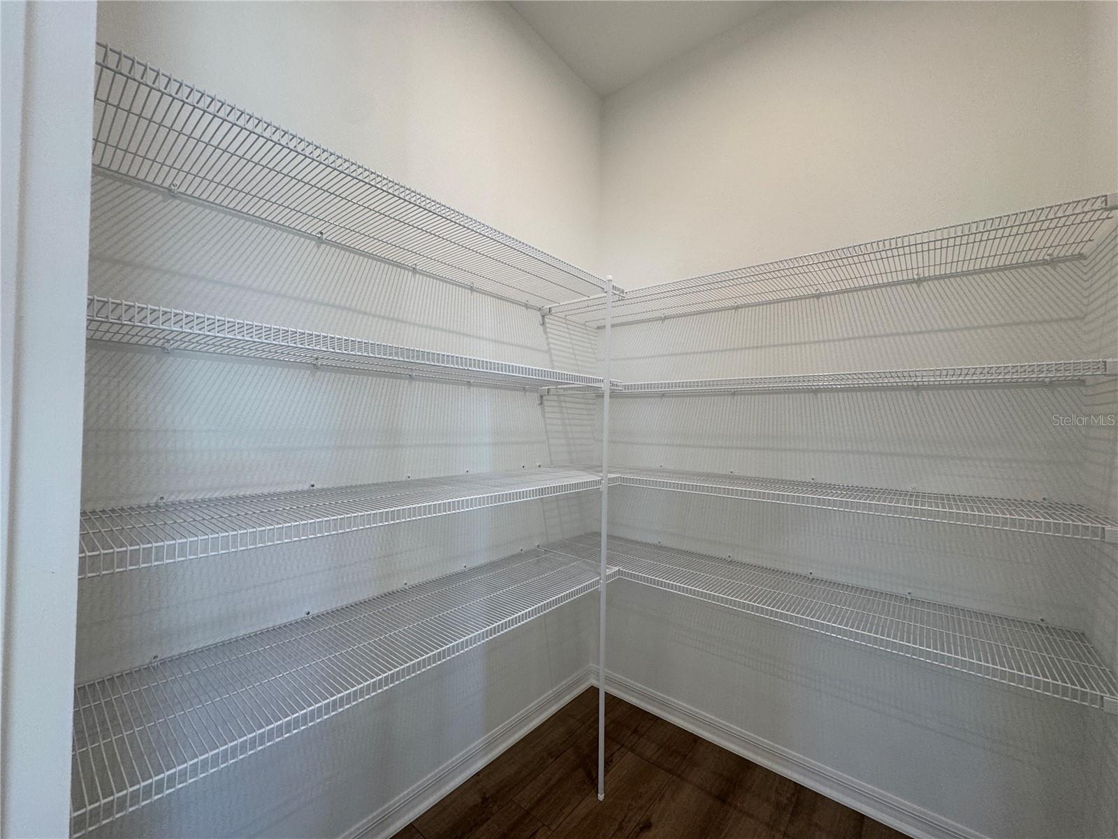 Image 17 of 21 For 301 Platform Lane