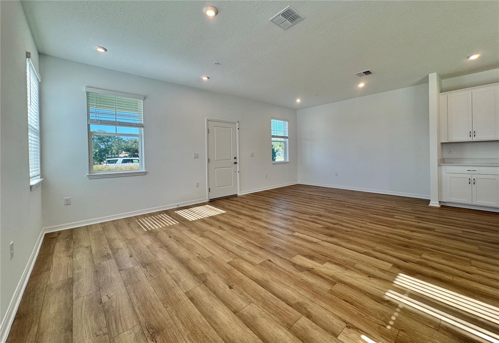 Image 5 of 21 For 301 Platform Lane