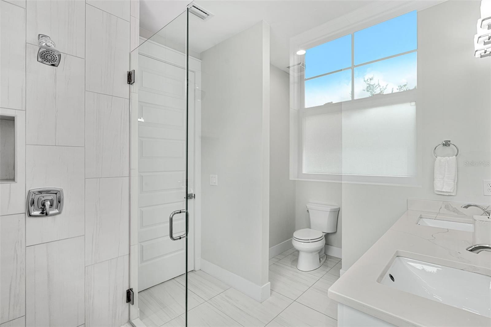 Image 18 of 24 For 1275 Michigan Avenue