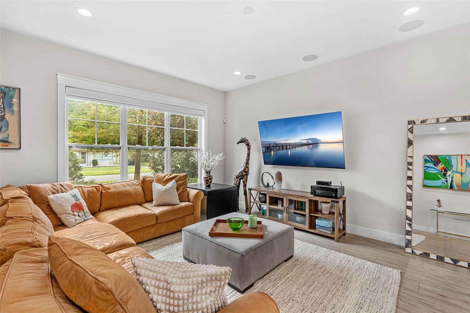 Image 4 of 24 For 1275 Michigan Avenue