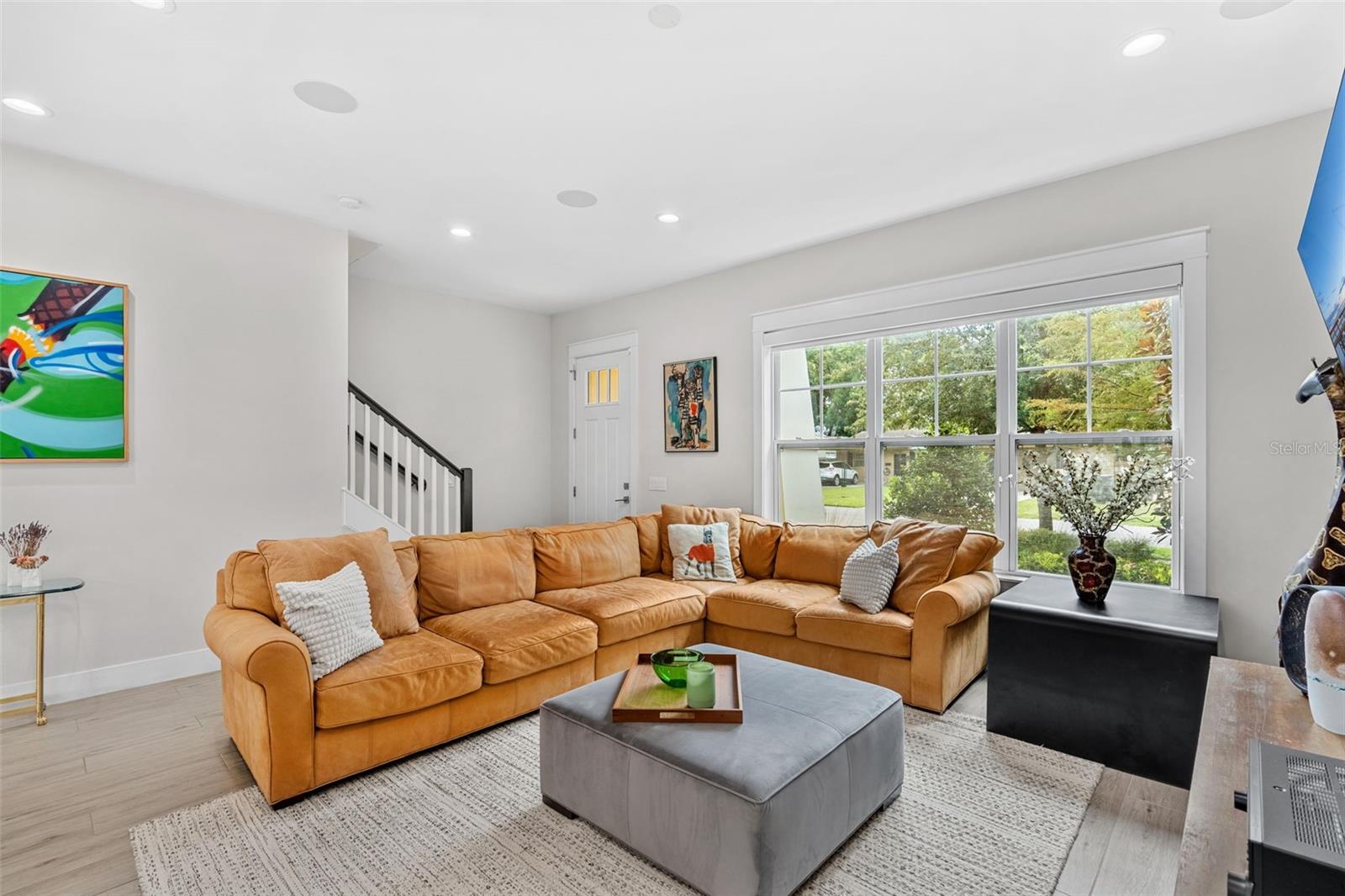 Image 5 of 24 For 1275 Michigan Avenue