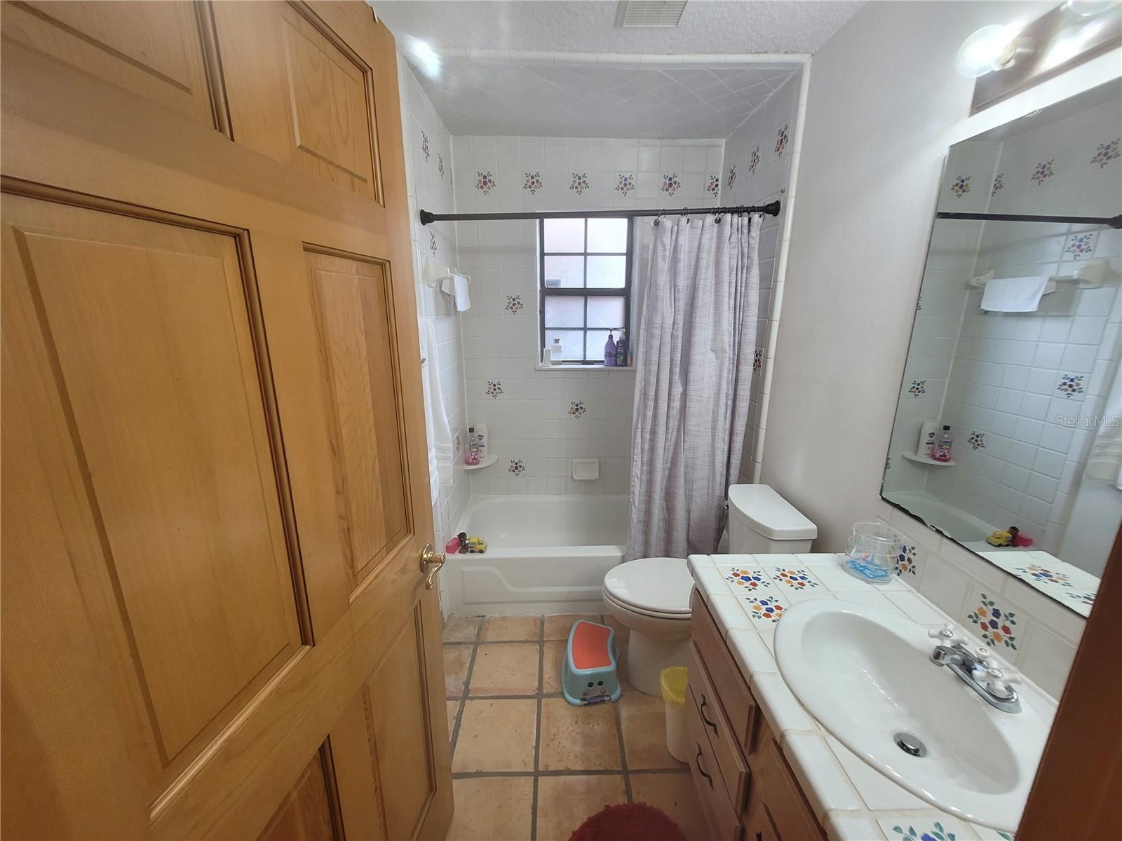 Image 18 of 36 For 1057 Torchwood Drive