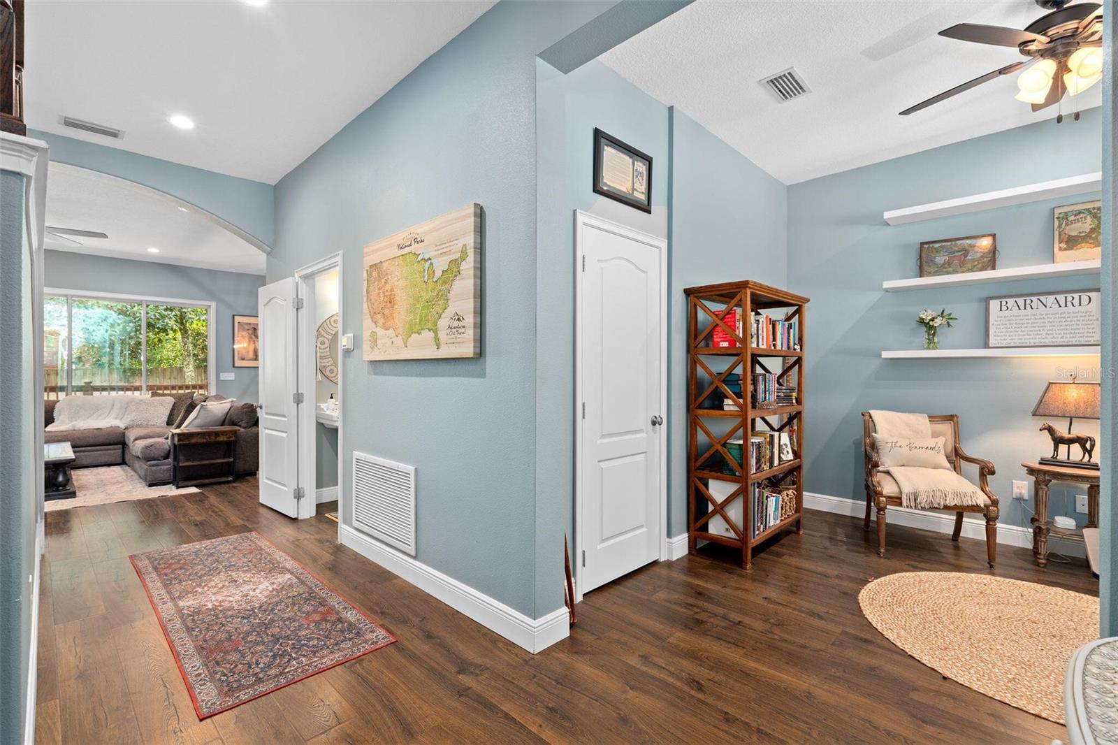 Image 19 of 51 For 613 Bonita Road