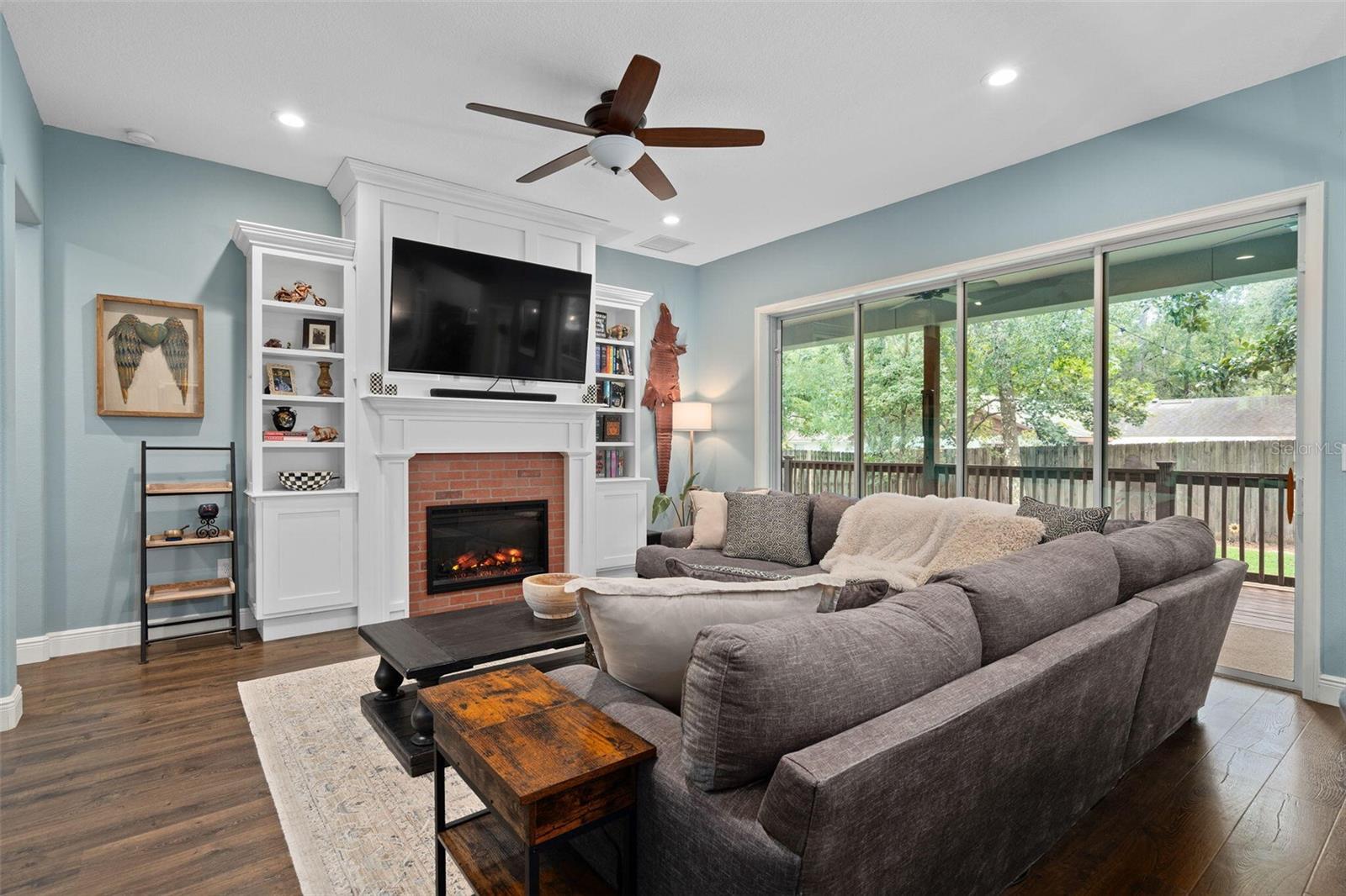 Image 24 of 51 For 613 Bonita Road